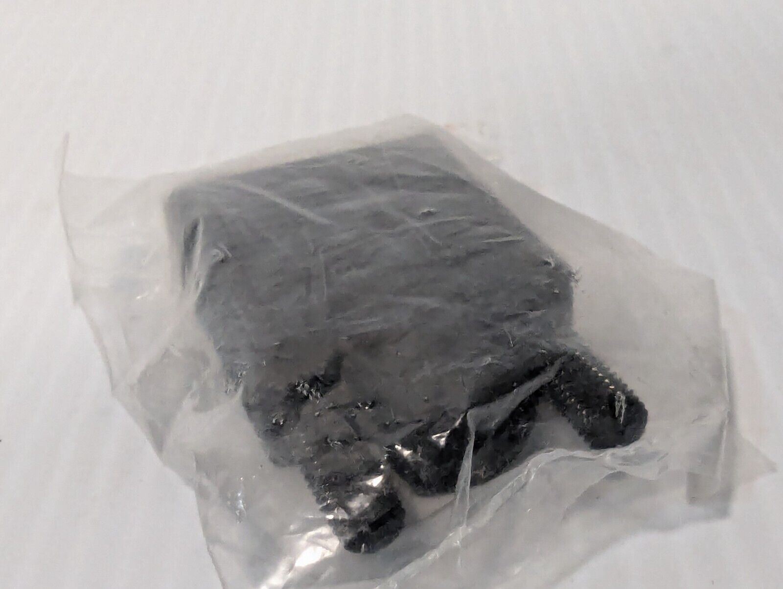 Lot of 1x VGA Termination Plug and 3x 3.5mm Mini Phono Plugs - Free Shipping