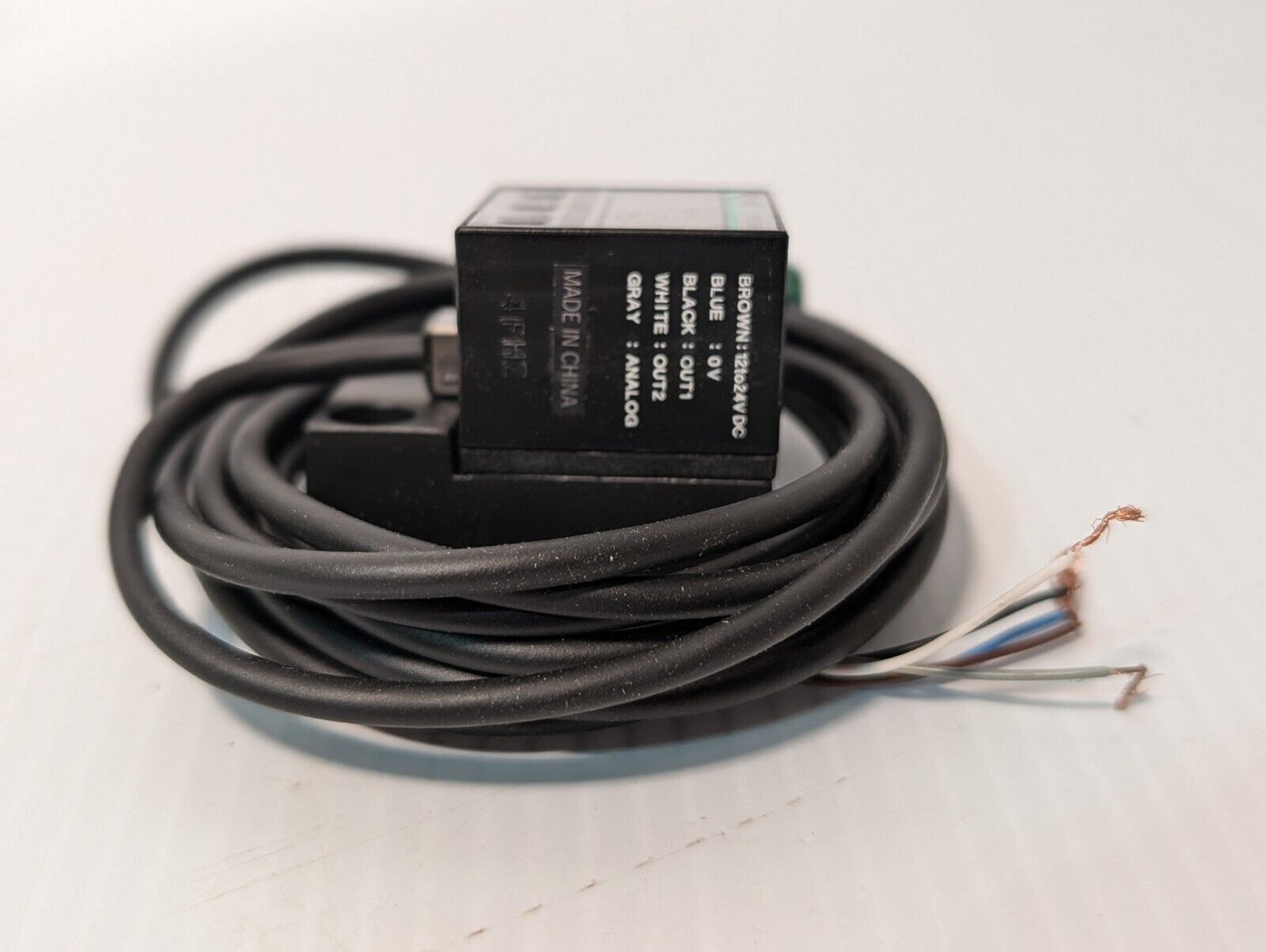 SunX DP2-40N Digital Pressure Sensor, LED display, -101.3kPa - Free Shipping