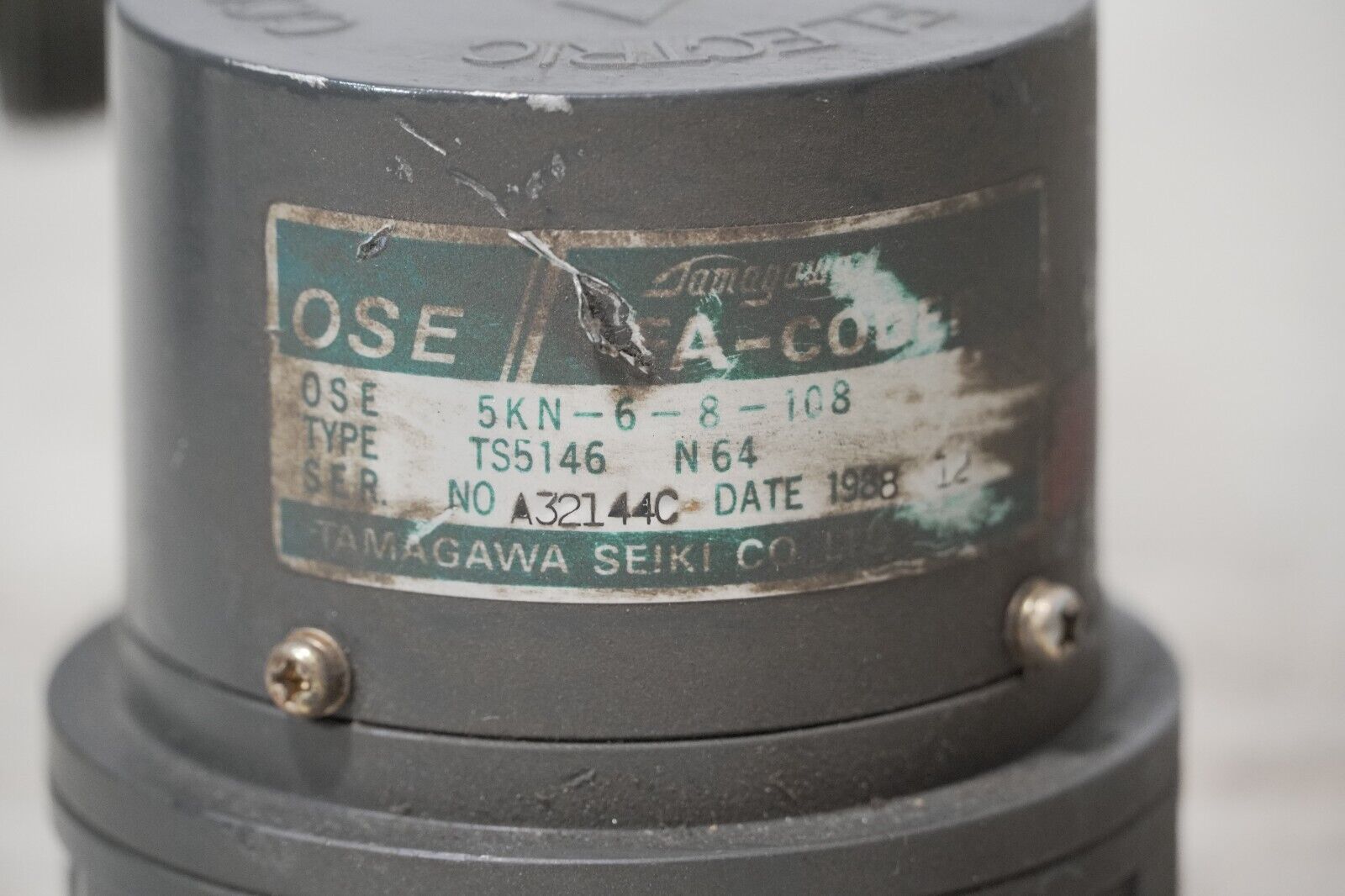 Lot of 16 rotary encoders: mostly Mitsubishi, Tamagawa OSE-5KN-6-12-108