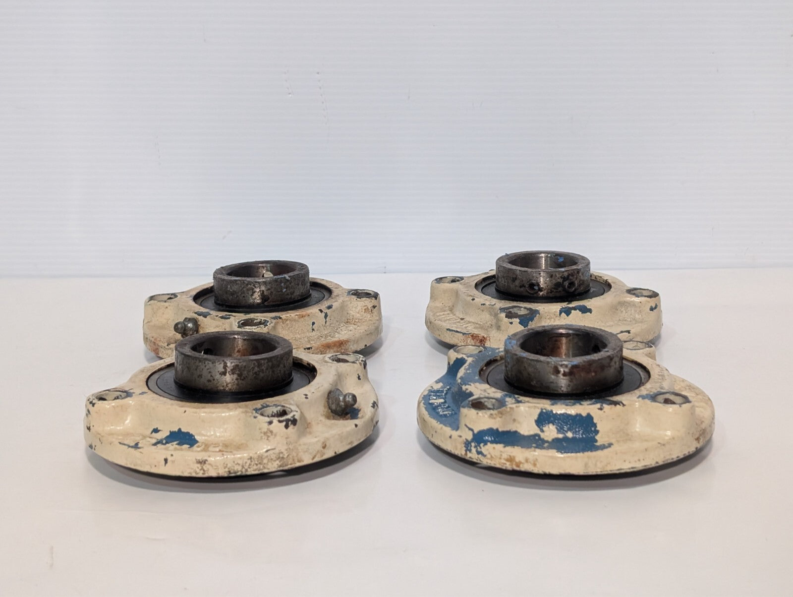 (1) McGill PFC4-08 Bolt Flange Mounted Bearing