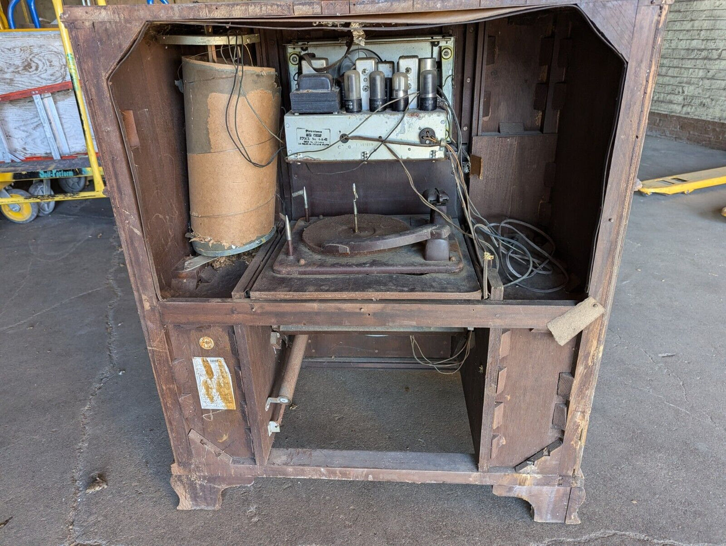 Vintage Vinyl Radio Cabinet, Air Chief Receiver, Stock#4-A-42 - Free Shipping