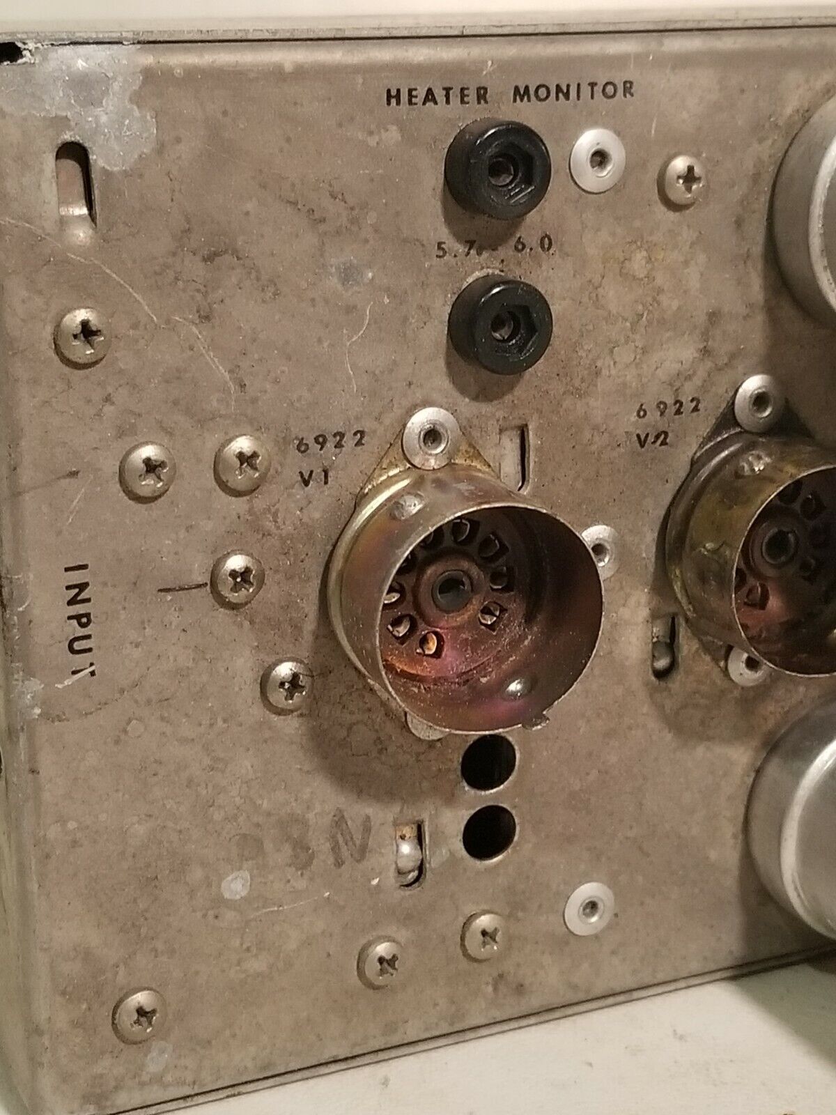 Tennelec 100B low-noise preamplifier