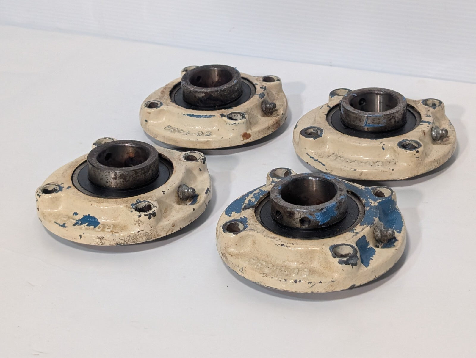 (1) McGill PFC4-08 Bolt Flange Mounted Bearing
