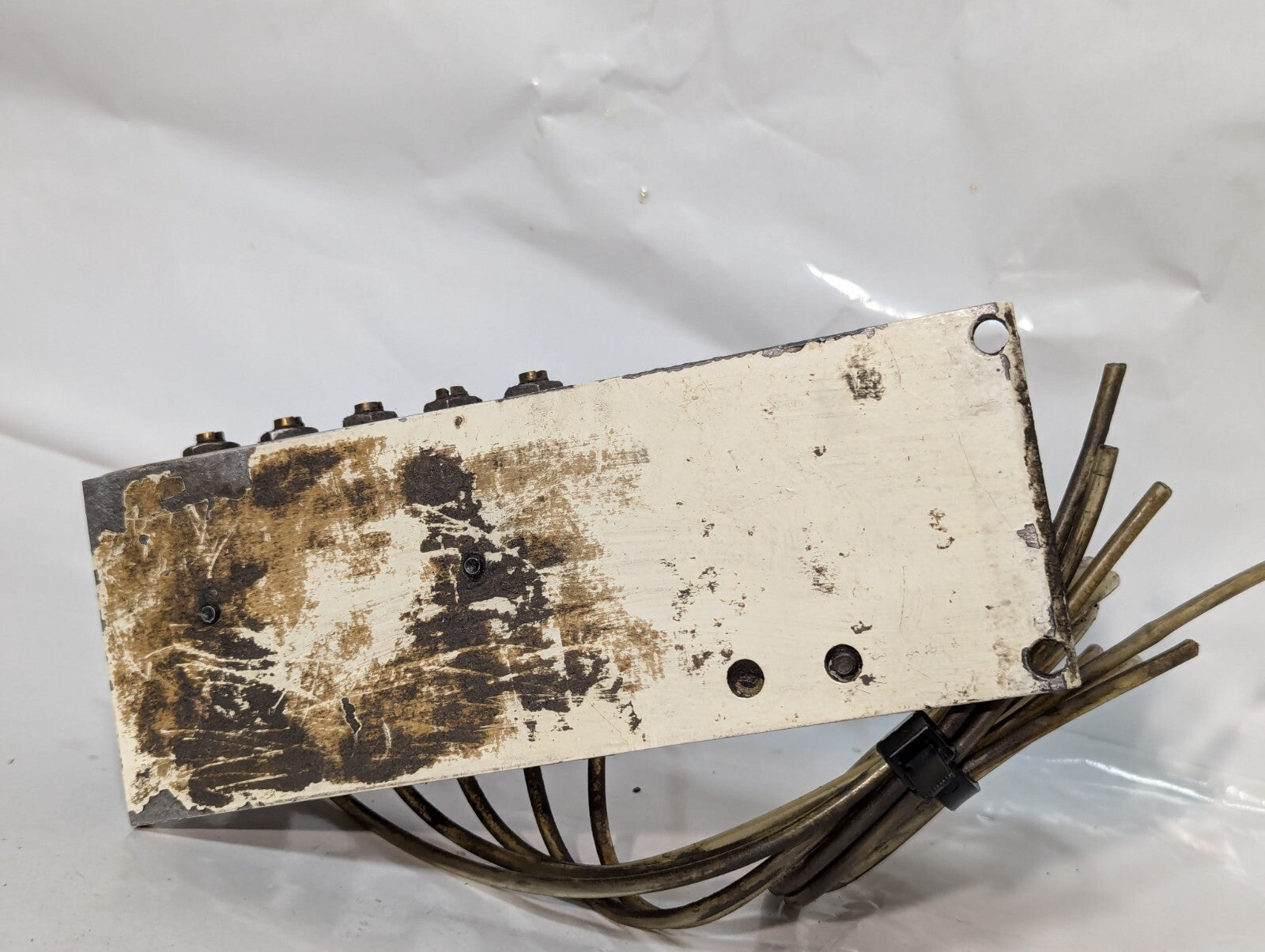 Unidentified Manifold Assembly