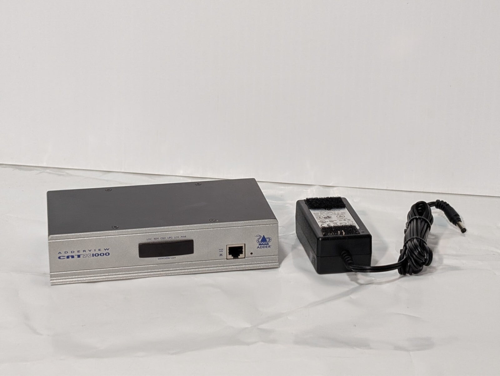 Adder Adderview CATX1000 AVX1008 1x8 KVMA Switch with Power Supply