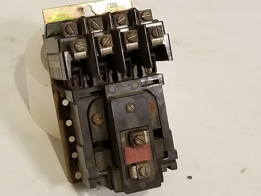 Allen Bradley 700-BR400A1 AC relay, 600VAC, 10A max, 76A86 110/120V coil
