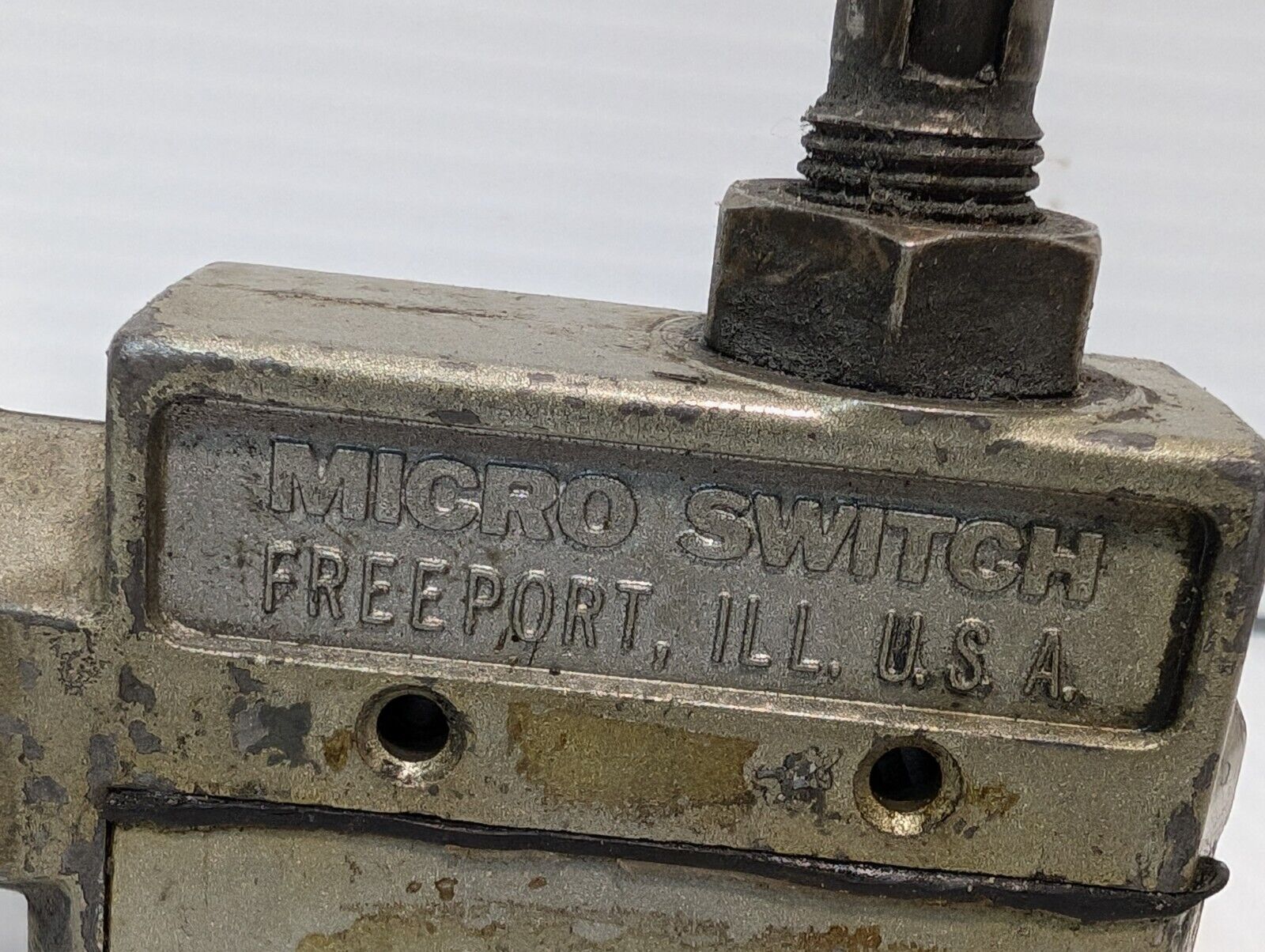 Yamatake Honeywell DTE6-2RQ9 Micro Switch/Limit Switch