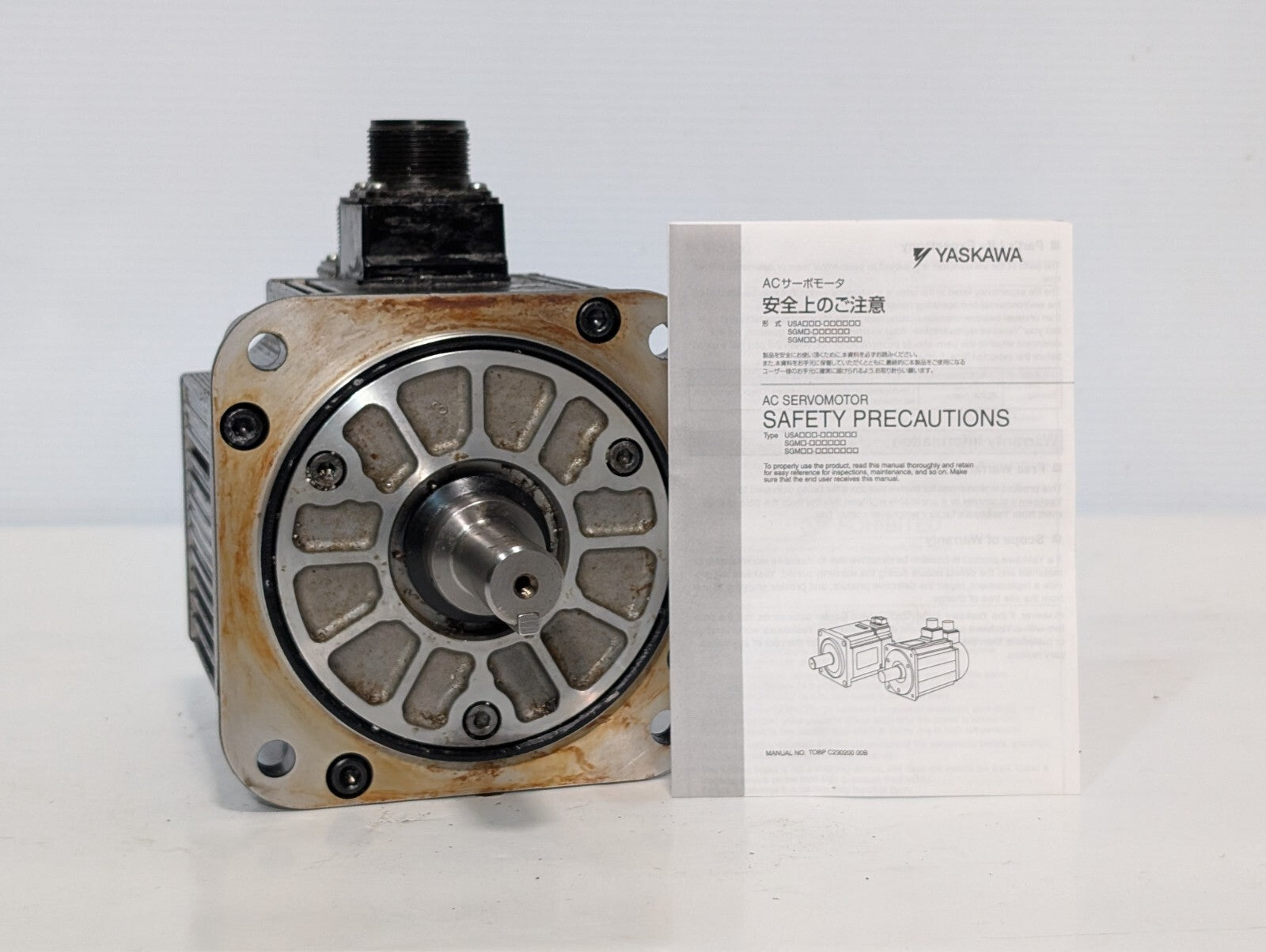 Yaskawa SGMG-05A2AB AC Servo Motor 450W 1500RPM 3.8A 200V Continuous