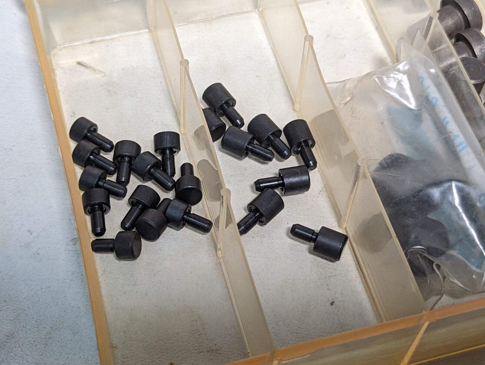 Lot of Jerico rest buttons, two bins, CL-12-RB, CL-13-RB, CL-1-JRB, CL-00-JRB