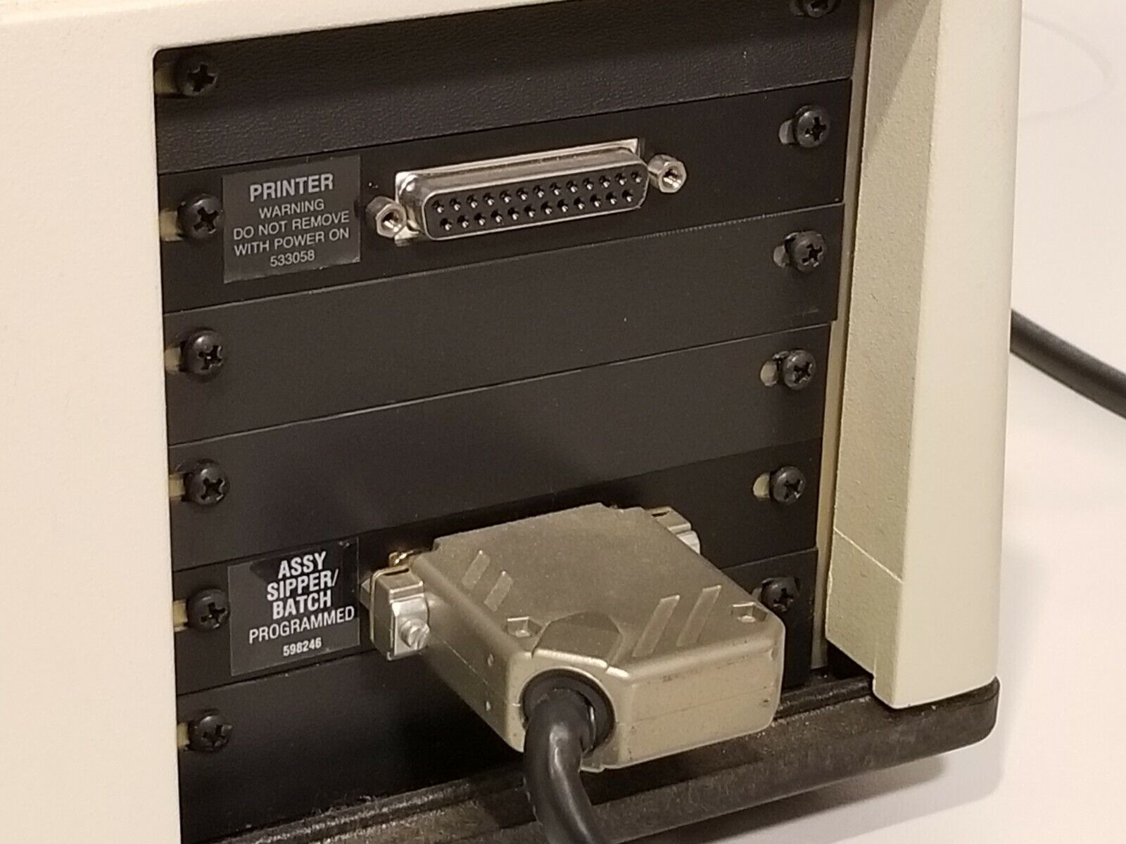 Beckman DU-64 Spectrophotometer with Protein Assay Soft-Pac Module