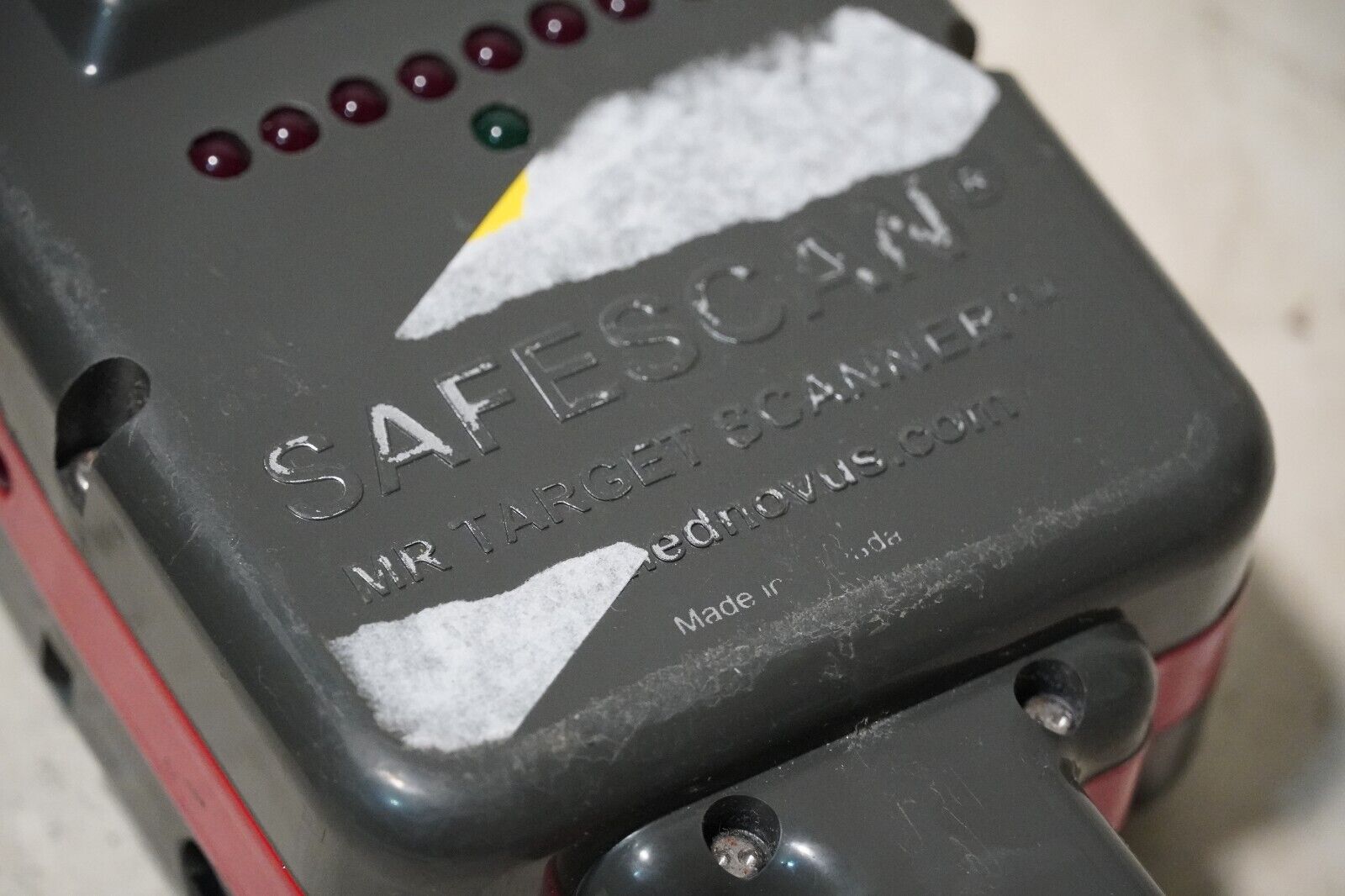 SafeScan MR Target Scannner, Powers On