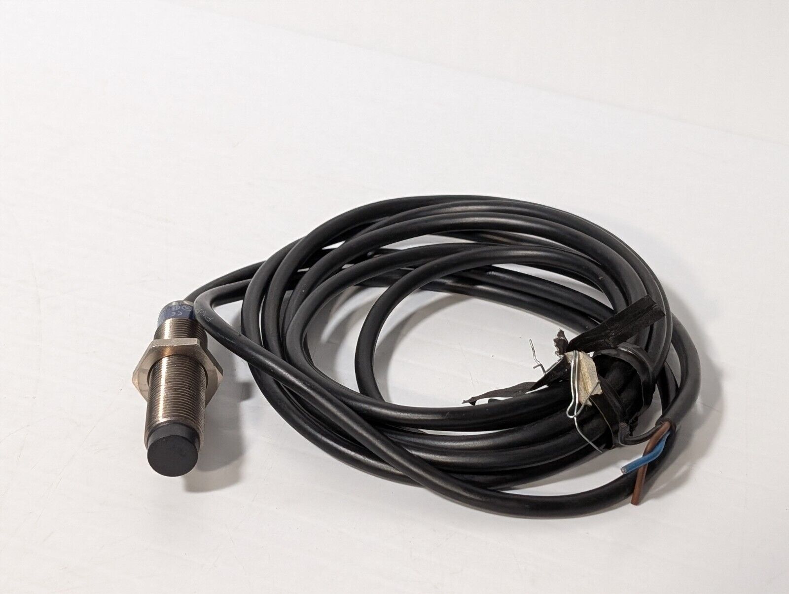 Telemecanique by Schneider XS2M12PA370D Inductive Proximity Sensor Switch