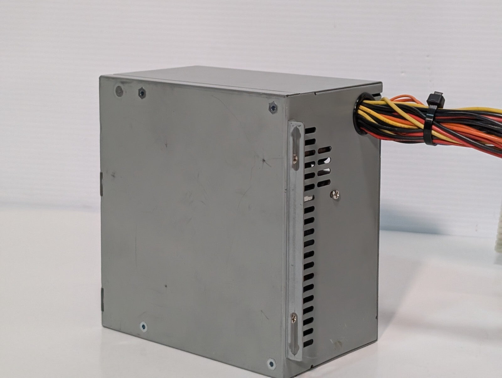 Sparkle Power Inc. FSP300-60GT ATX Power Supply 300W 0.3A -5V 30A 5V