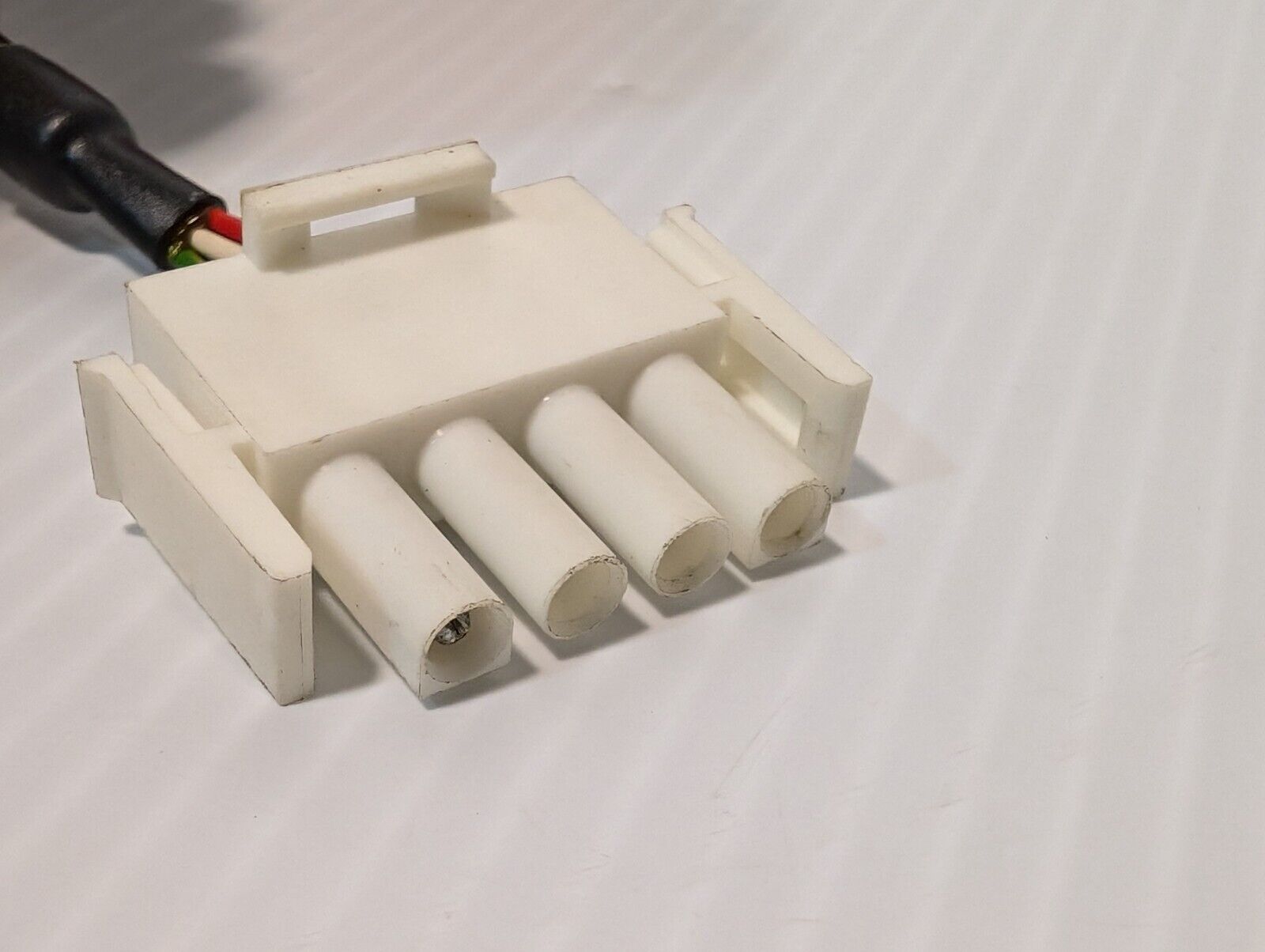 Yaskawa Electric SGMAH-08AAN21 AC Servo Motor, 2.39Nm, 200V 4.4A