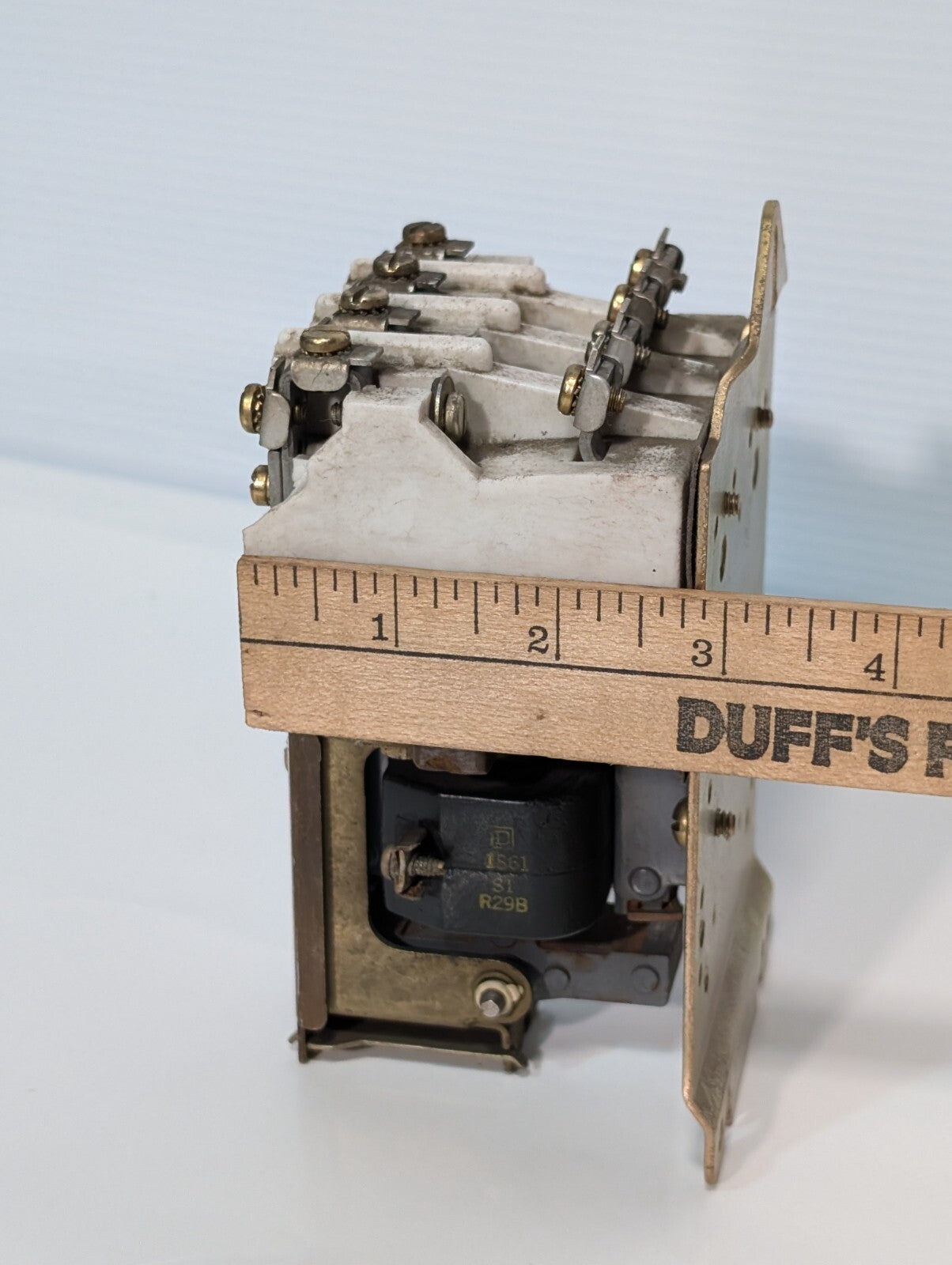 Square D 8501BH031 Machine Tool Relay, Series A, 600vac Max, 15A, Form Y35