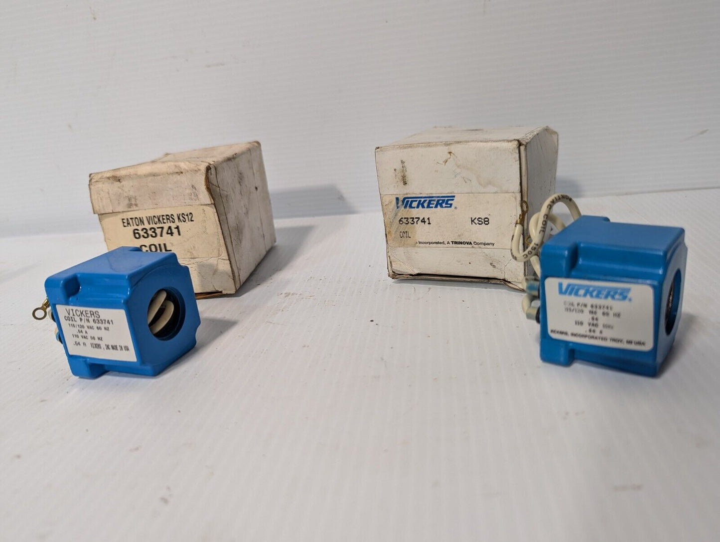 Vickers 633741 coil, 115/120VAC 60Hz 0.54A; 110VAC 50Hz 0.64A - Free Shipping