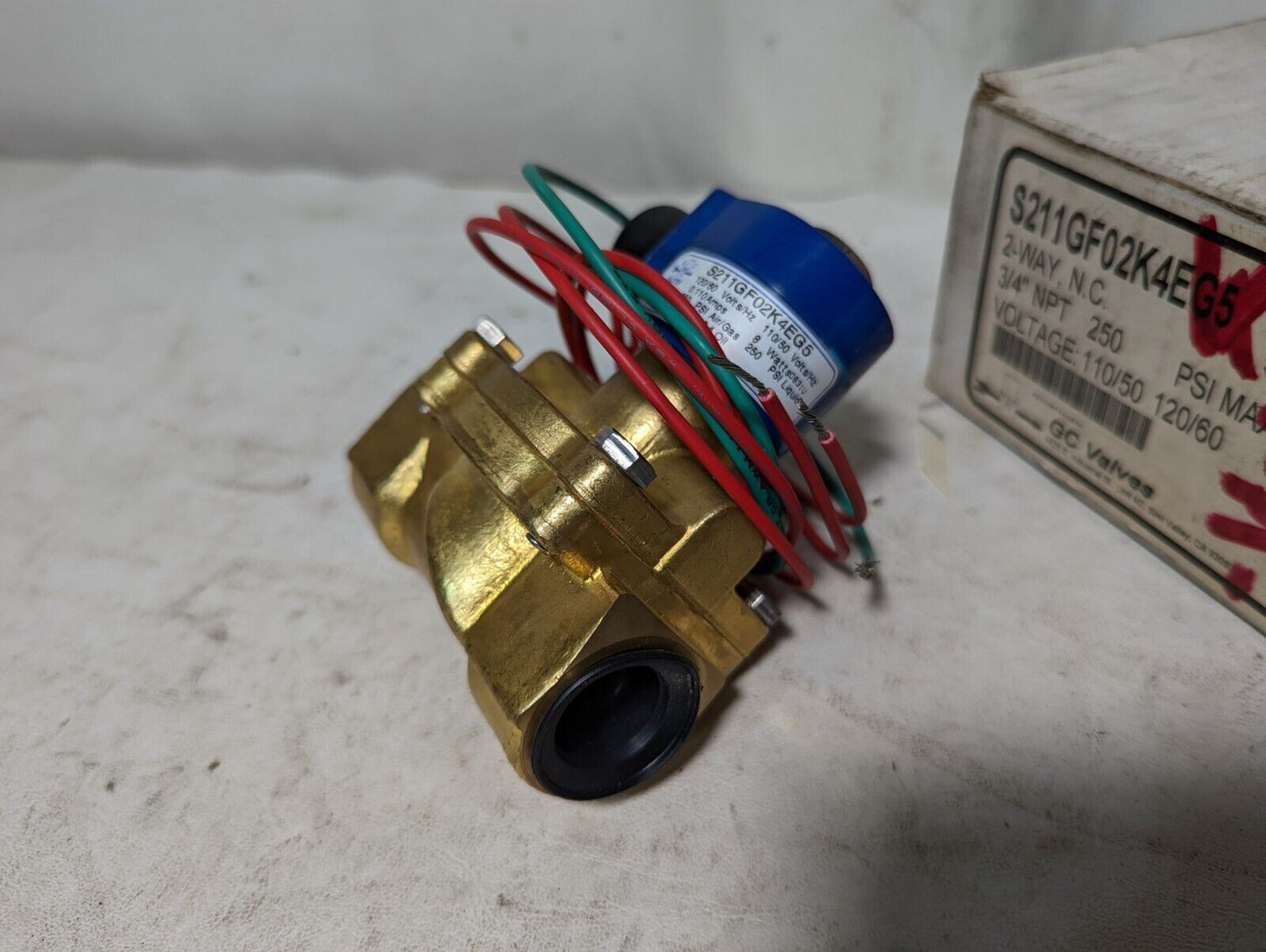 GC Valves S211GF02K4EG5 2-way valve, 3/4 NPT, 250PSI max, 110/120VAC