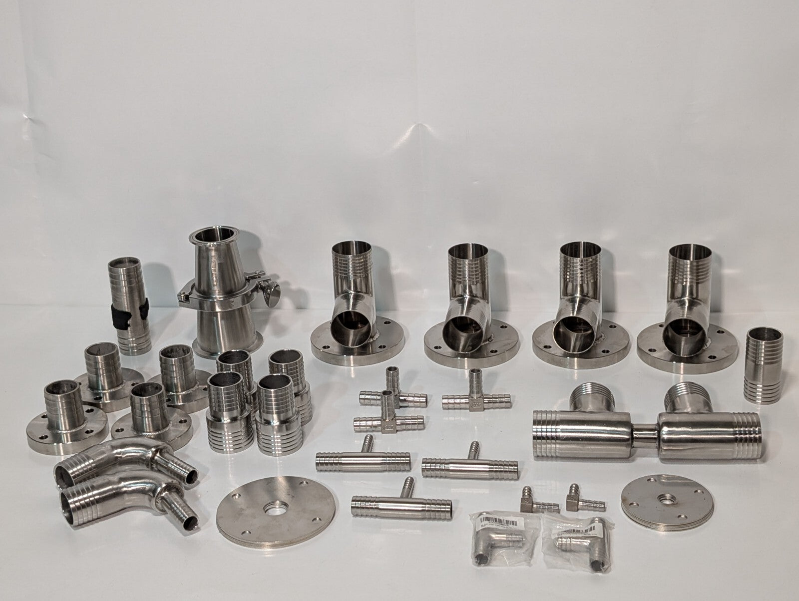 (30) Assorted Clamps and Connectors, some very nice, 13MHHM250