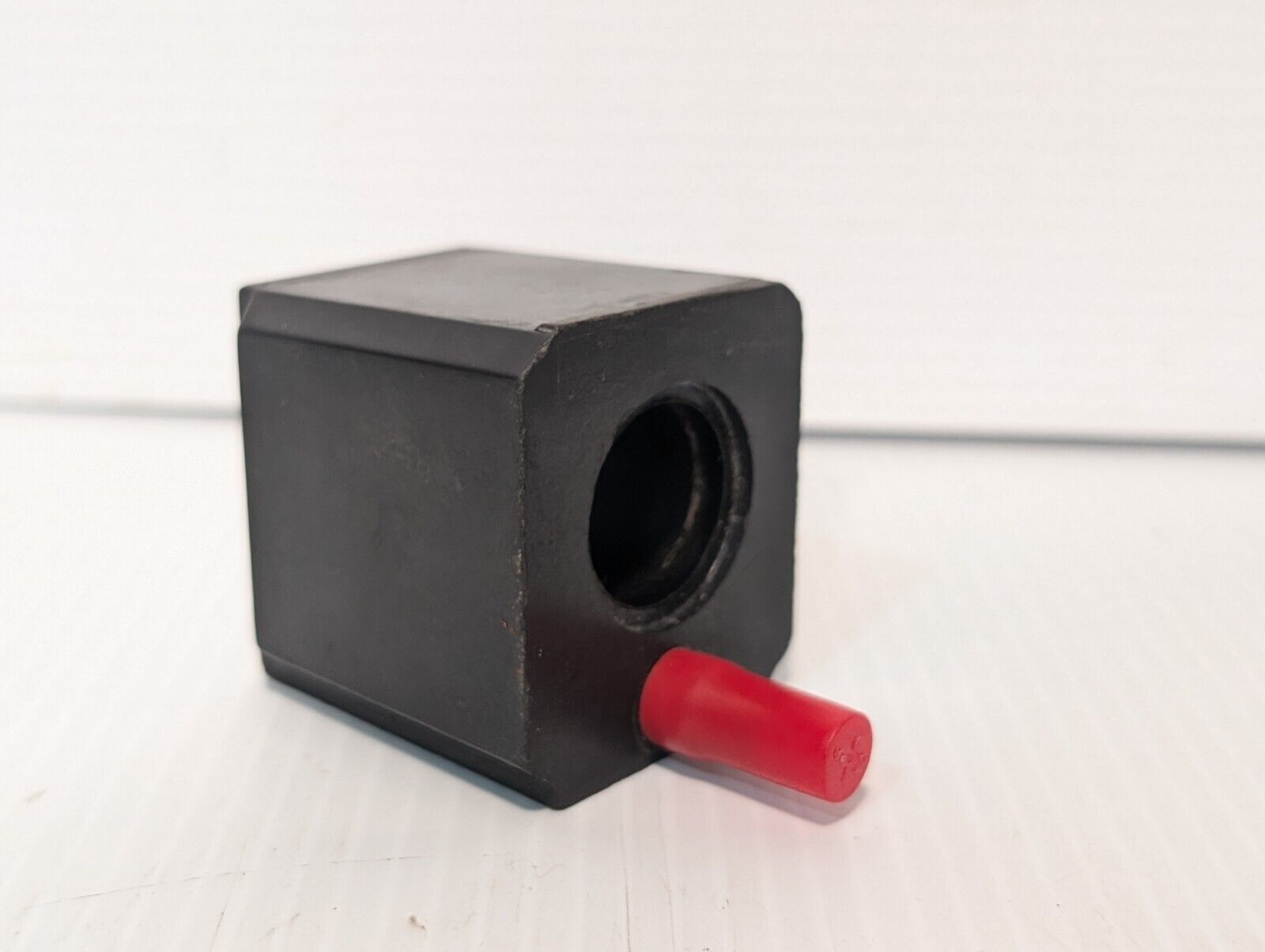 Vickers (Eaton Co) 691485 Solenoid Coil, 110-120VAC - Free Shipping & Returns