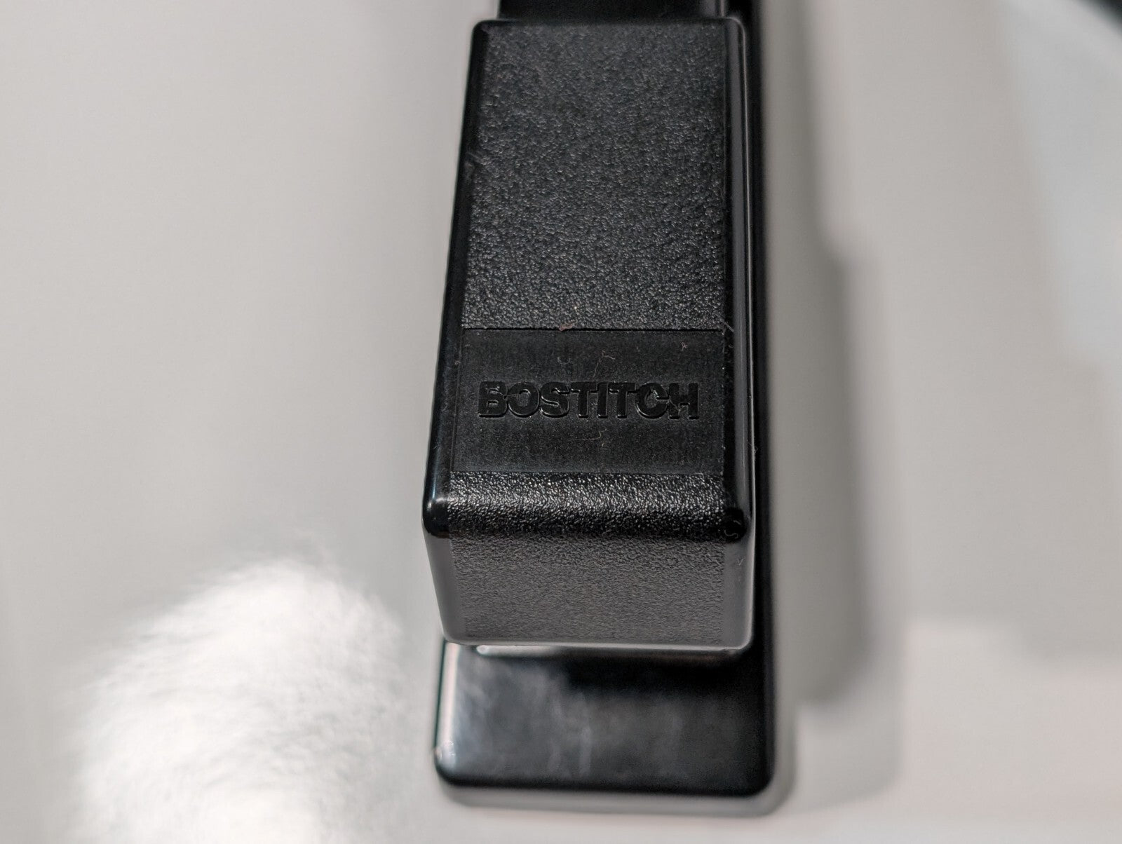 Staples Staplers Removers and Standard Staples, see photos