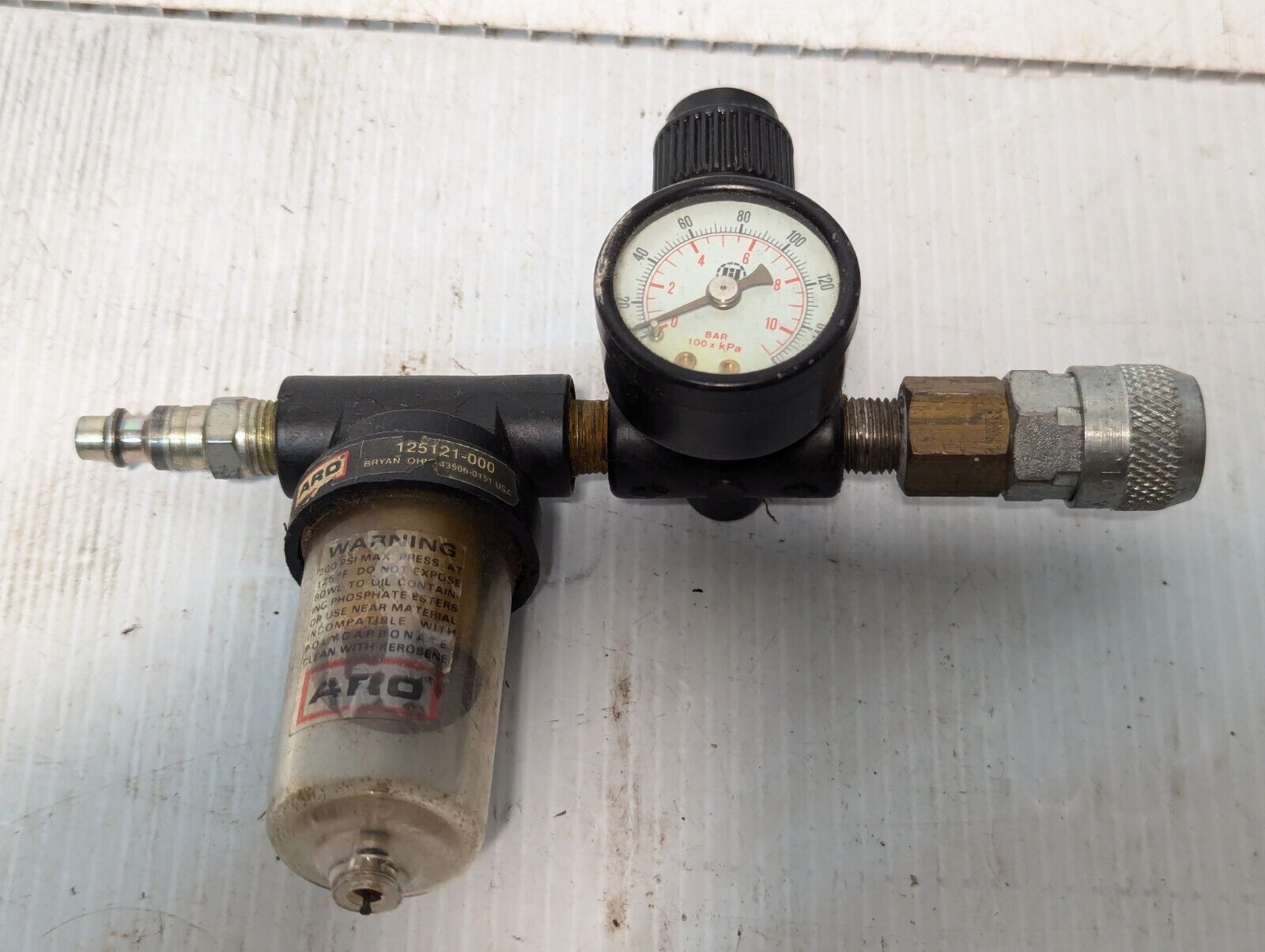 ARO Pneumatic Regulator w/ Pressure Gauge, 200 PSI MAX 125 F - Free Shipping