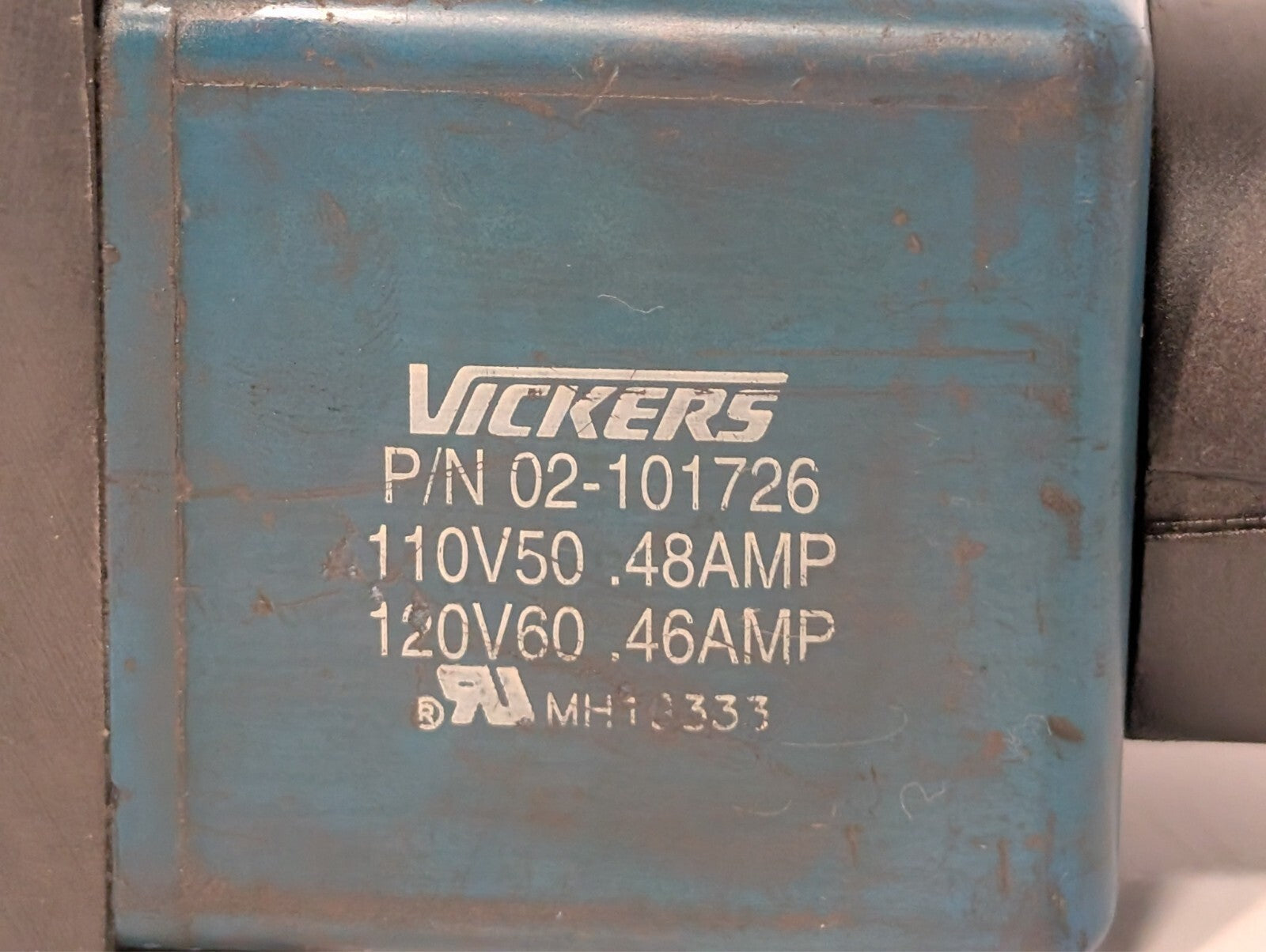 Vickers 02-101726 Solenoid Coil ONLY (DG4V-3S-2A-M-U-B5-60 Valve sold separate)