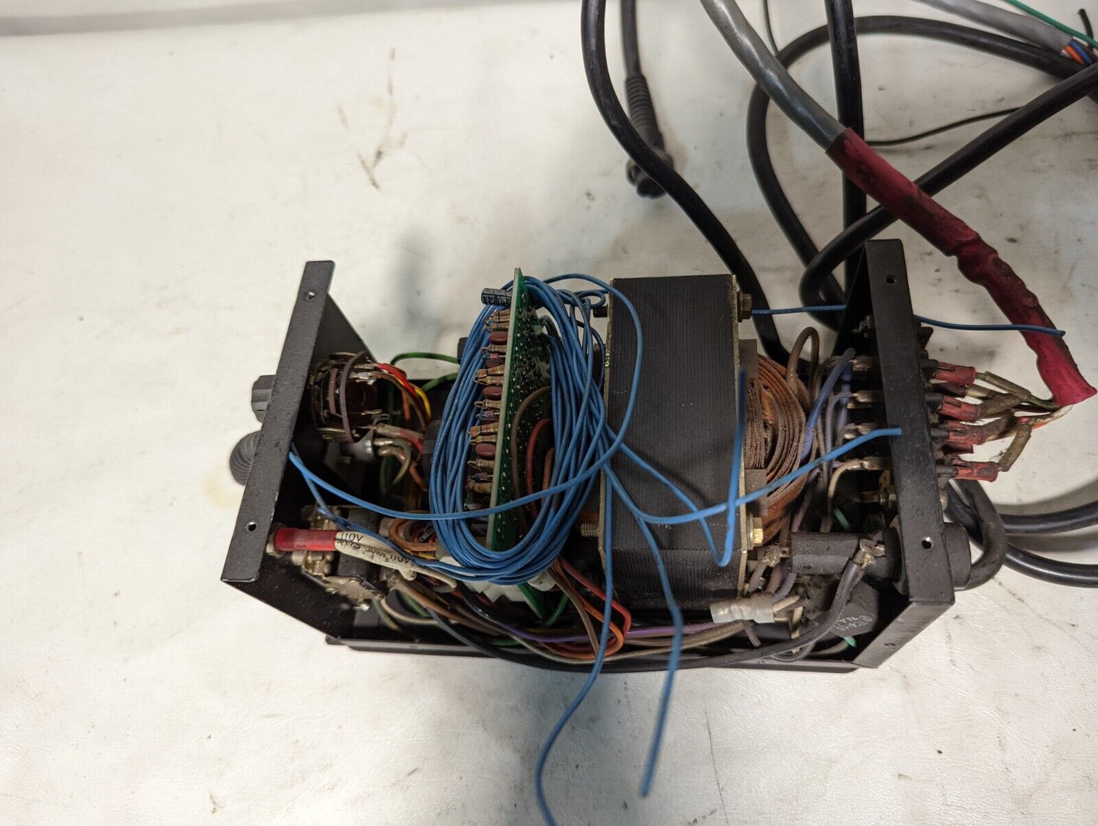 HIOS Yaesu CLT-AY-51 power supply