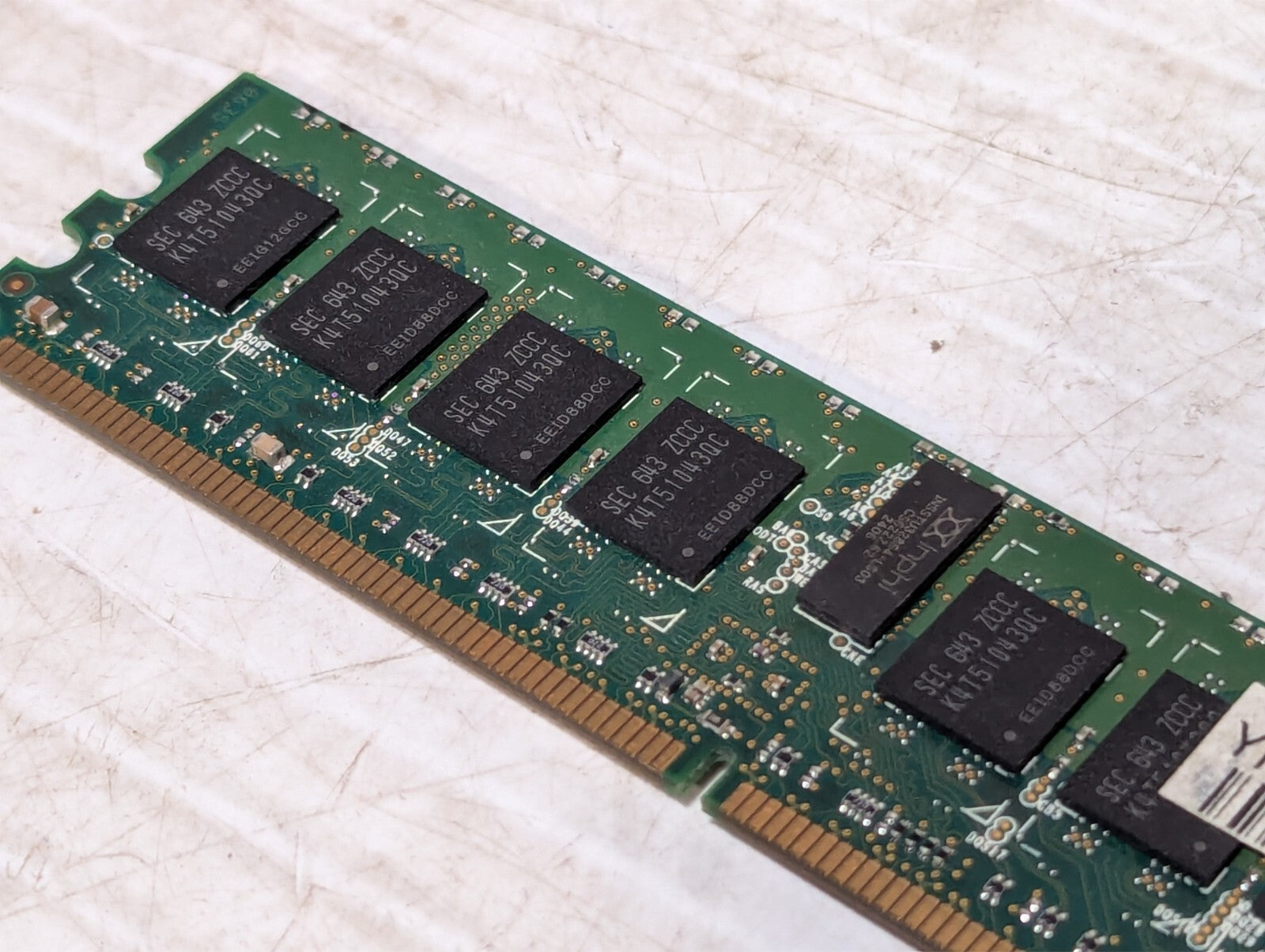 (4) Samsung M393T2950CZ3-CCC 1GB PC2-3200 DDR2-400 Server Memory