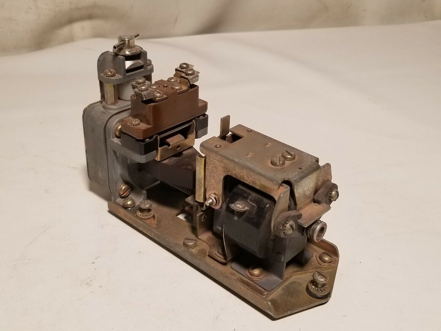 Square D 9050 pneumatic timing relay, timer
