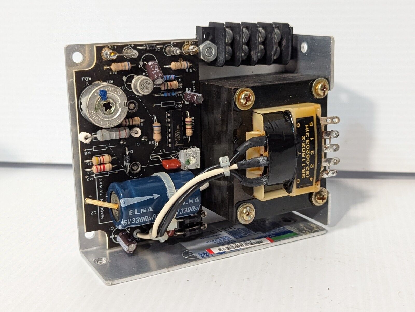 Sola SLS-15-015 Regulated Power Supply Outlet Surplus - Free Shipping+Return