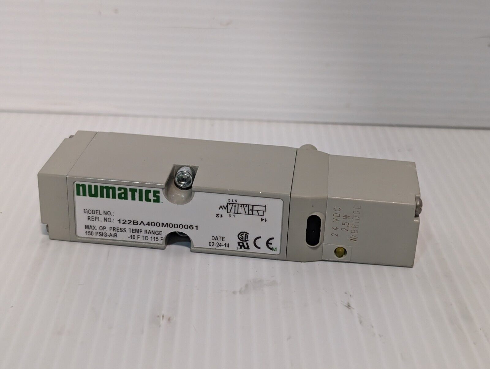 Numatics Solenoid Valve Manifold 123BA4Z2MN00061 24 VDC Air Pneumatic 3/8" NPT