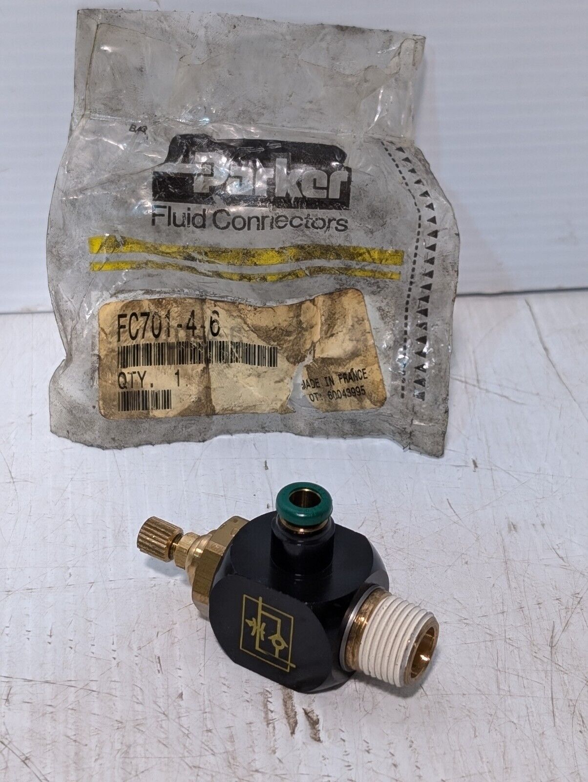 Parker FC701-4-6 Flow Control Valve, 1/4" Tube,  3/8" NPT - Free Shipping