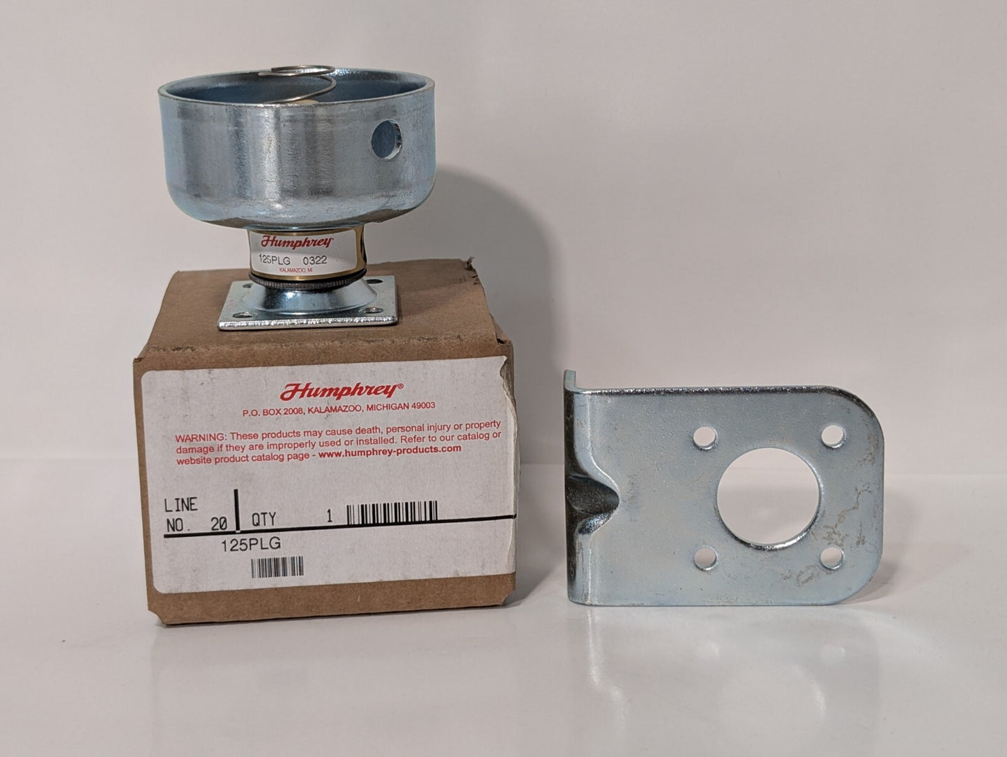 (1) Humphrey 125PLG Diaphragm Poppet Manual Valve, Pneumatic, New Old Stock