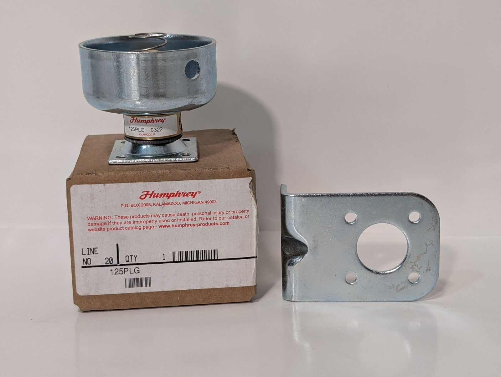 (1) Humphrey 125PLG Diaphragm Poppet Manual Valve, Pneumatic, New Old Stock