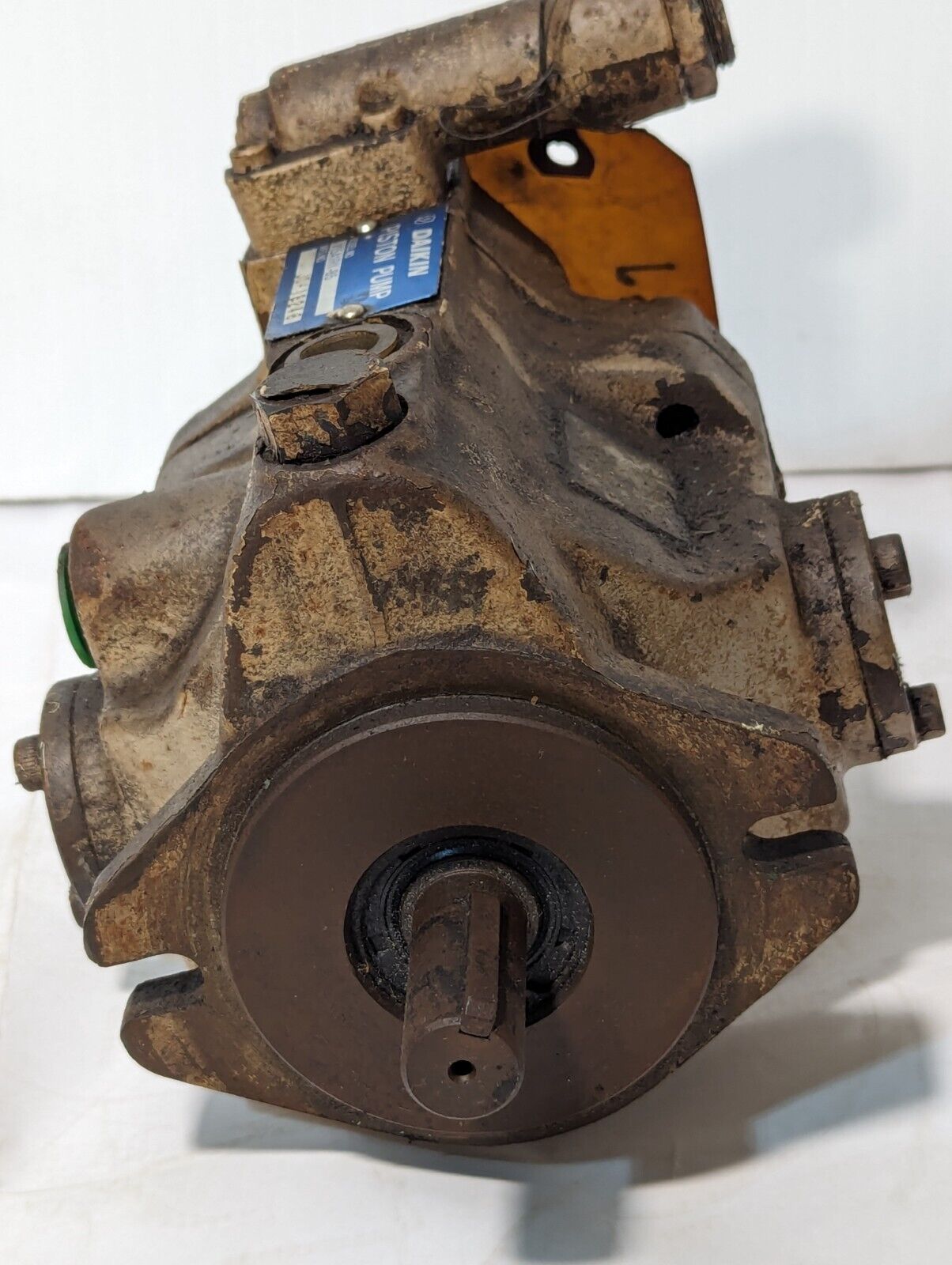 Daikin V15A1RY-85 hydraulic piston pump
