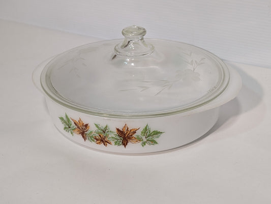 Vintage GlasBake J-2429 Round 8" Casserole Dish With Pyrex 624.C Glass Cover
