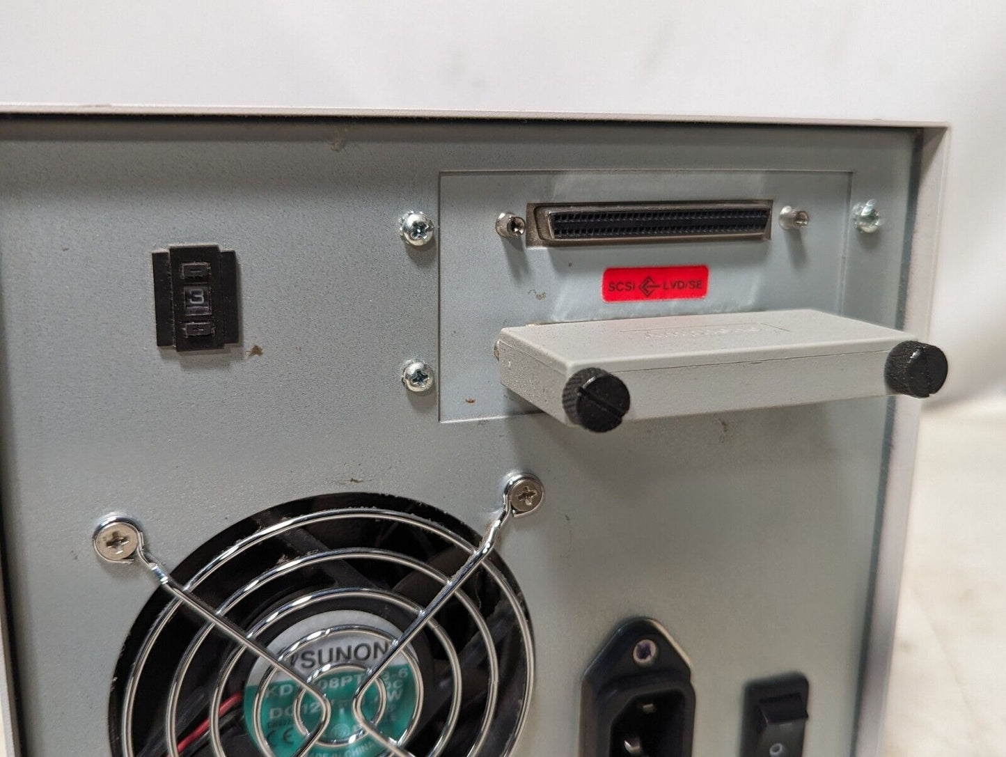 Quantum TR-S23BA-YF, SDLT320 External Tabletop SCSI Tape Drive Module