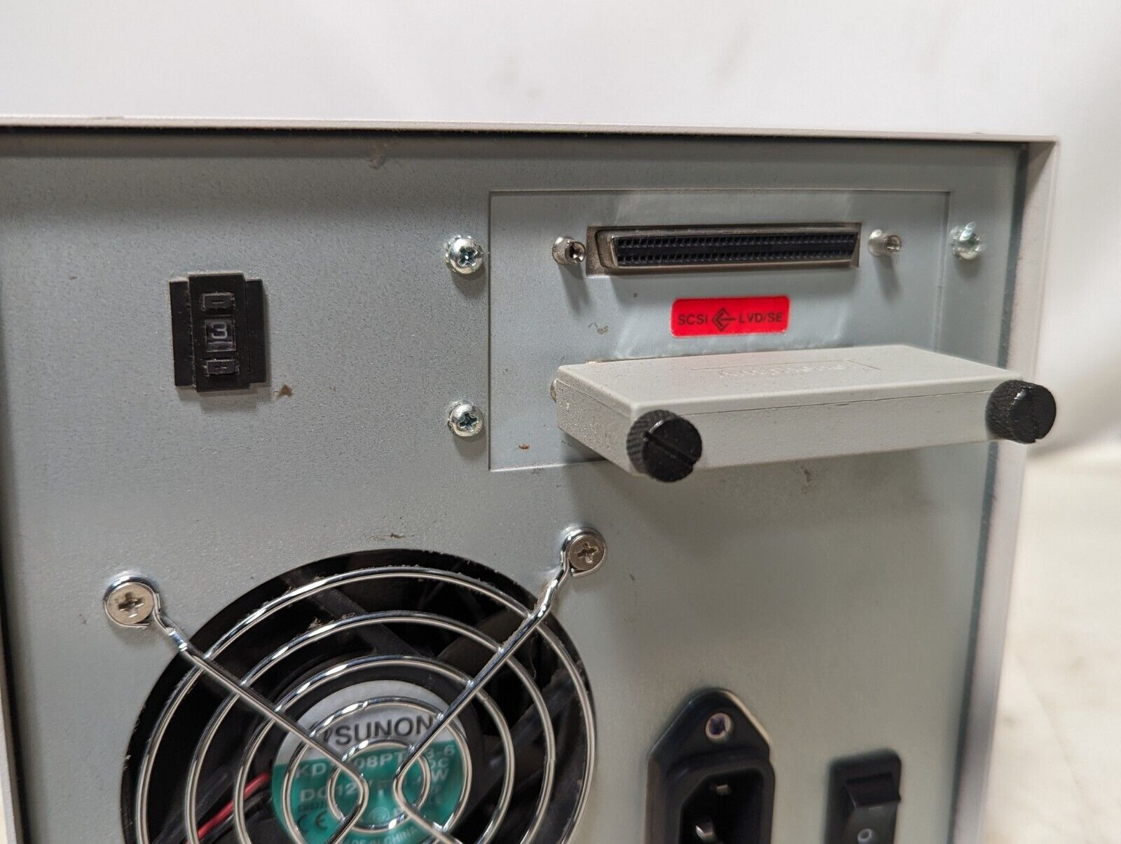 Quantum TR-S23BA-YF, SDLT320 External Tabletop SCSI Tape Drive Module