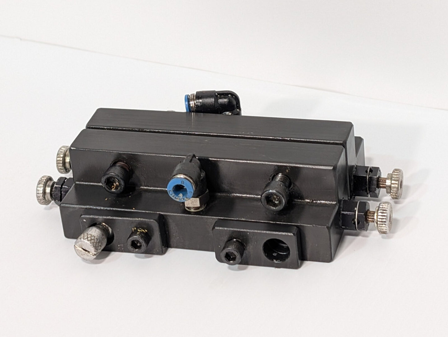 Solenoid Manifold Valve, 6.5", unlabeled and no markings