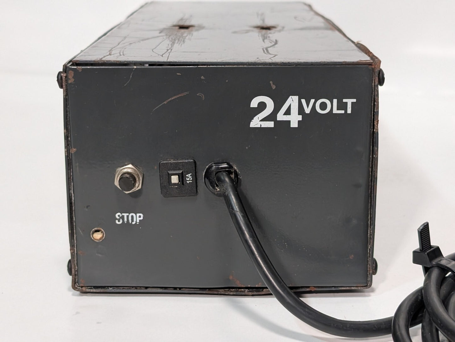 [1] Raymond SVR24251205/6 24 Volt GNB Pallet Pro Battery Charger
