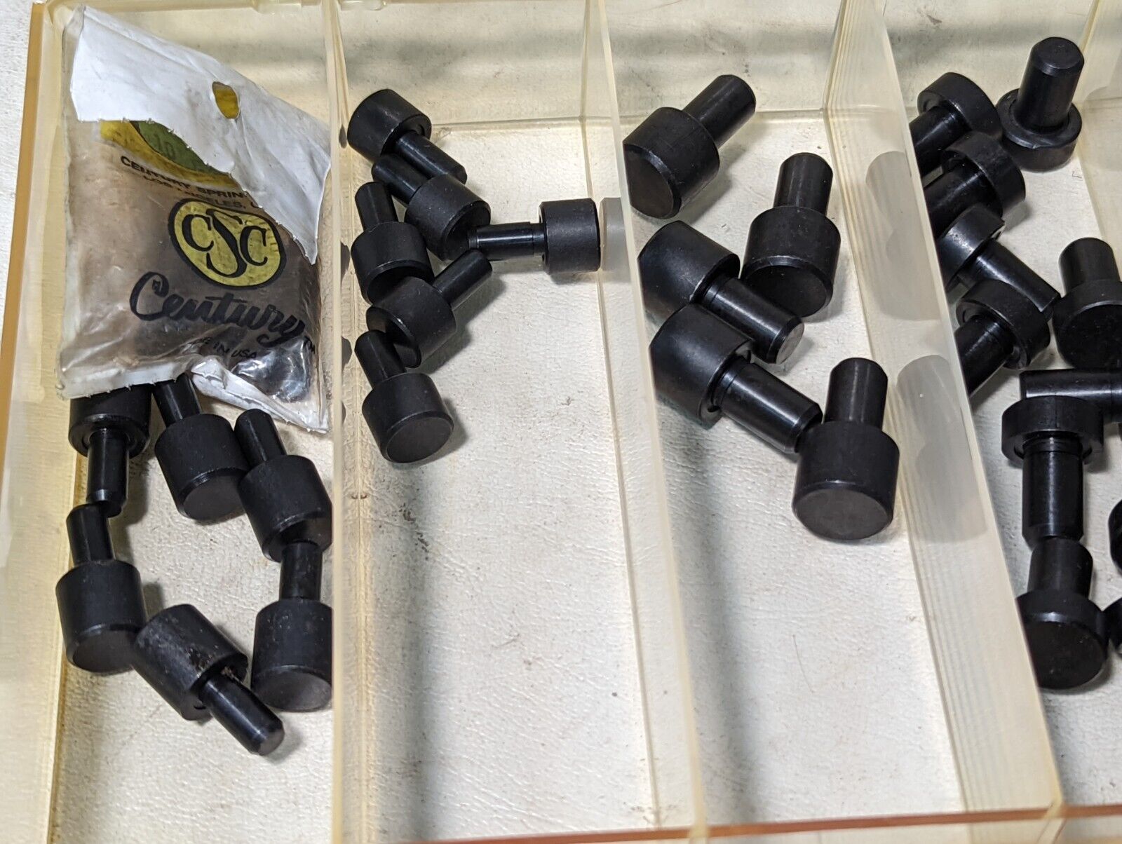 Lot of Jerico rest buttons, two bins, CL-12-RB, CL-13-RB, CL-1-JRB, CL-00-JRB