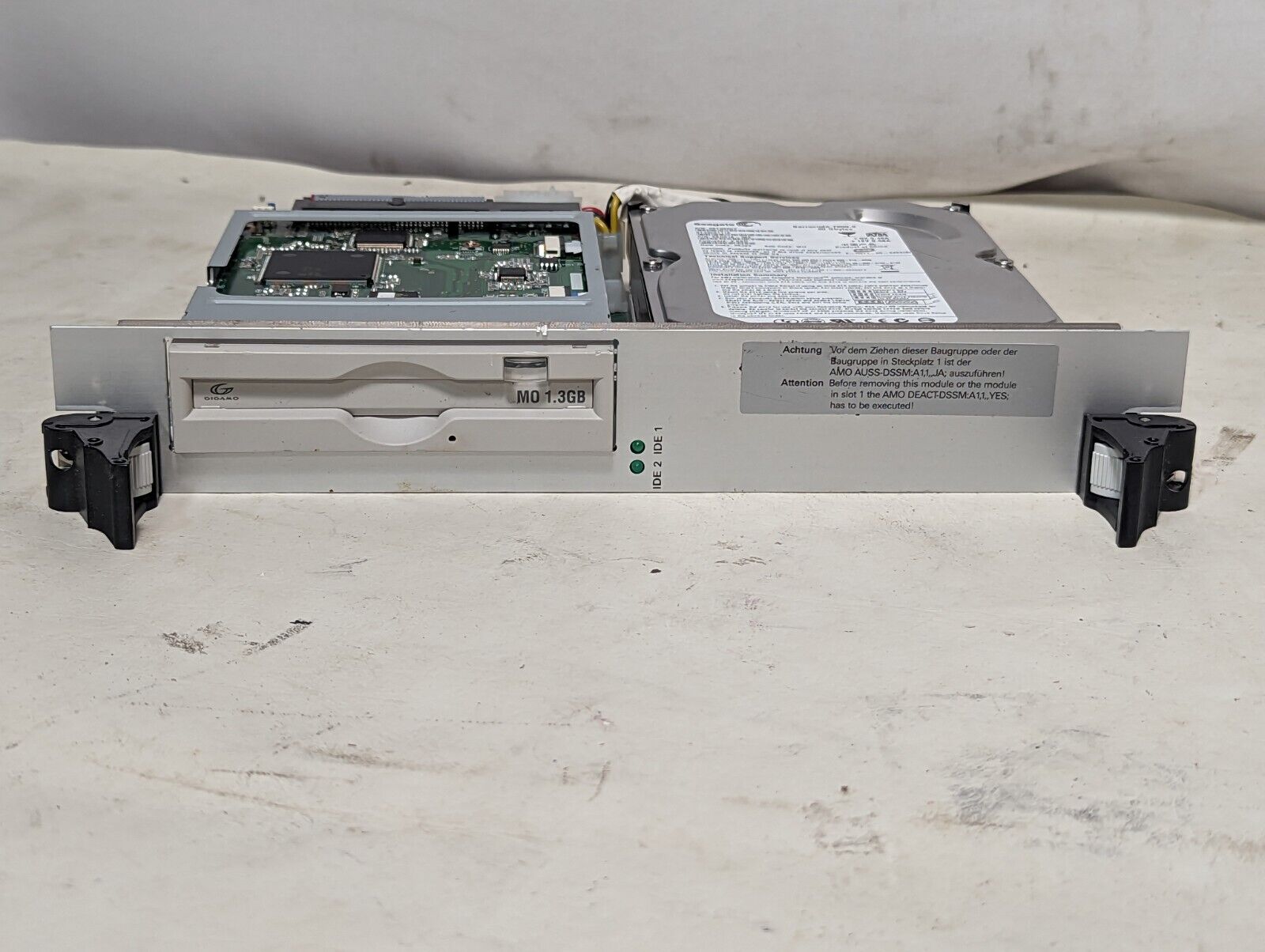 Siemens S30810-Q2310-X-8 HIPATH board with Diablo floppy drive MO 1.3 GB