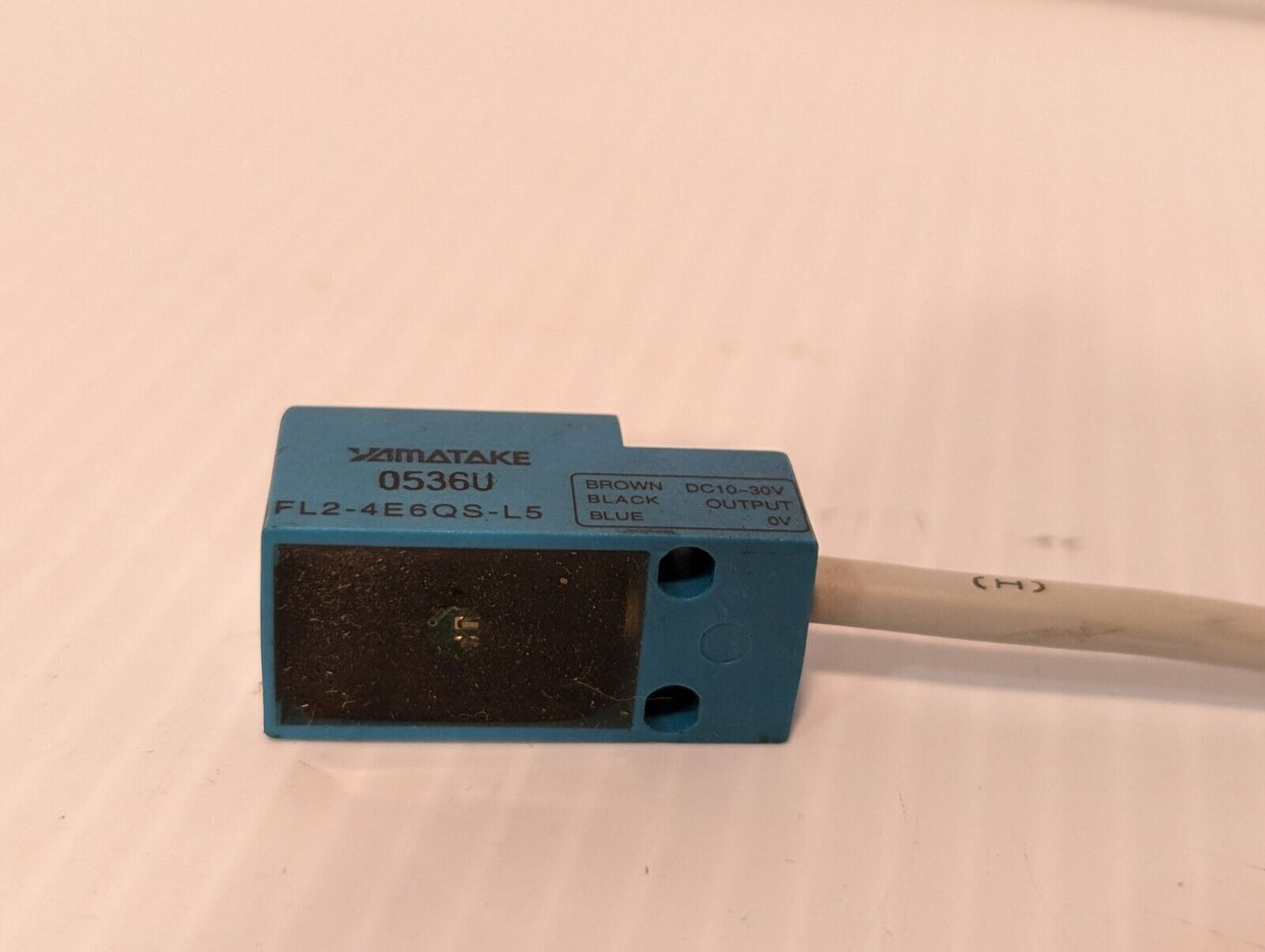 Yamatake FL2-4E6QS-L5 Proximity Switch Sensor 0536U, 10-30VDC -Free Shipping