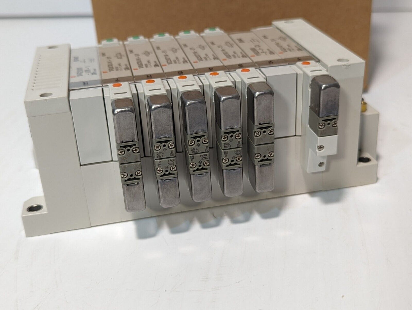 SMC VV5Q21-08-DAN00 Manifold assembly, IAW DWG - Free Shipping