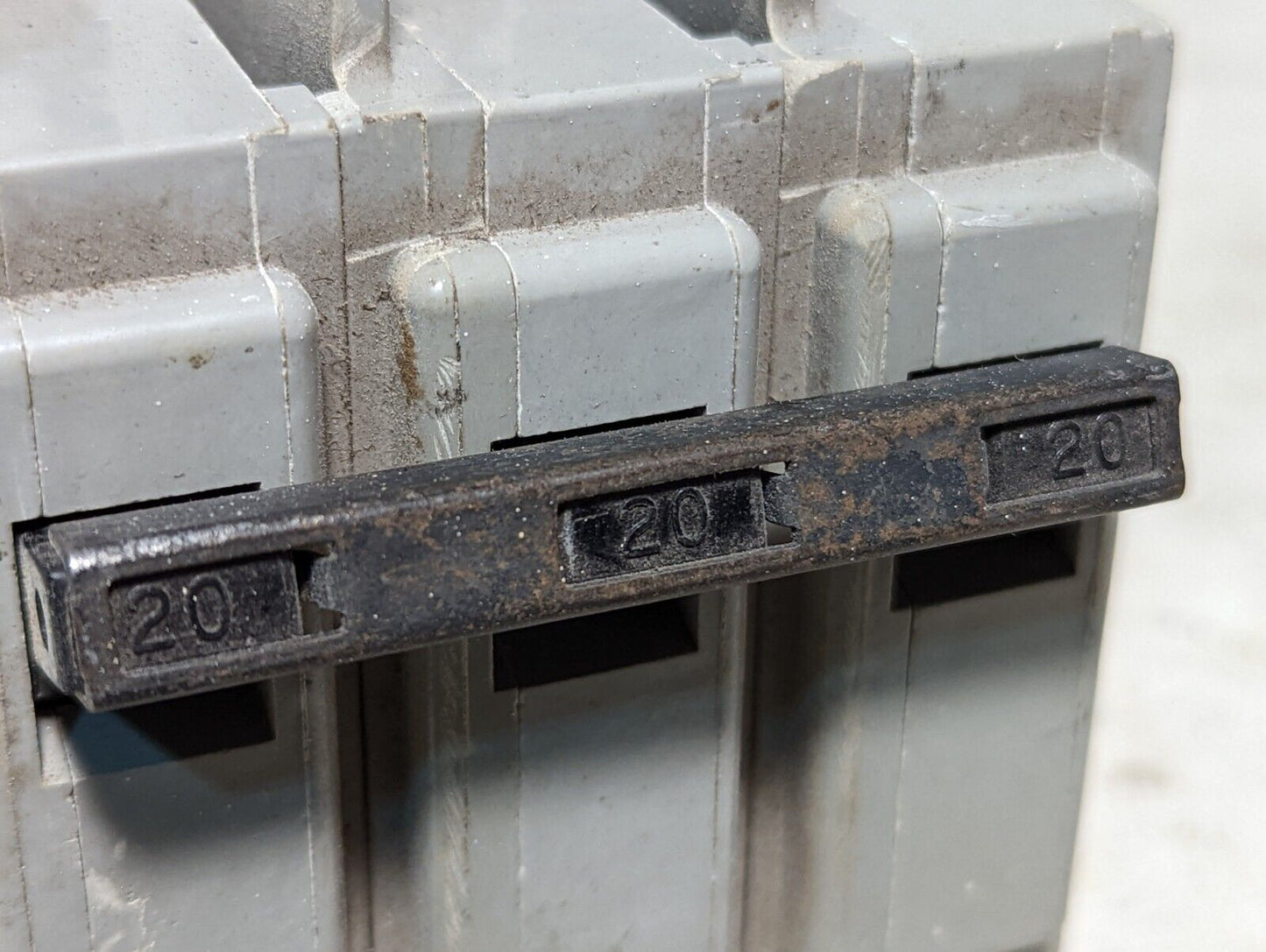 ITE HB3-BO20 circuit breaker, 20A, 240VAC, 3 pole, HB3-B020