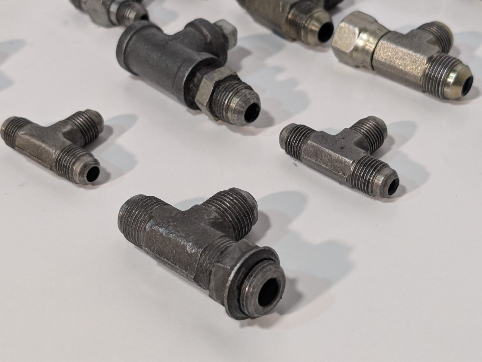 (33) Swivel Nut, Steel Flare, Compression Tee Branch Fittings