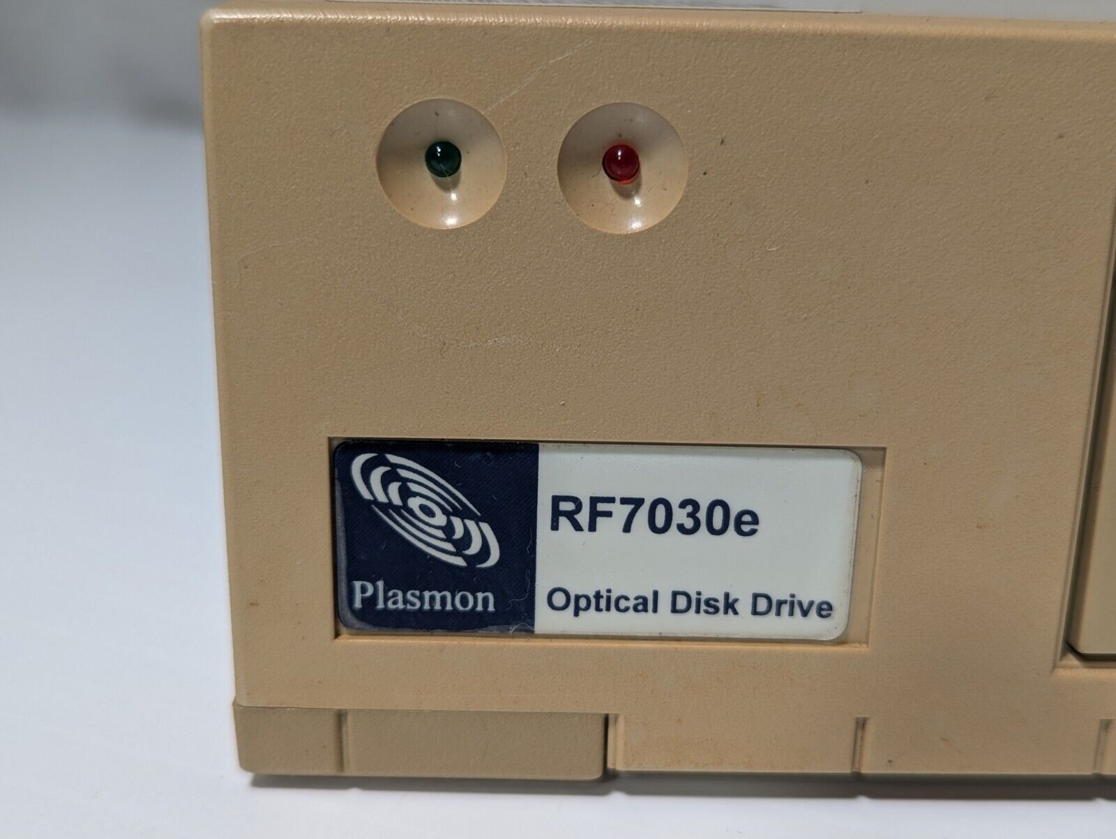 Plasmon RF7030e External Multifunction Magneto-Optical SCSI Disk Drive