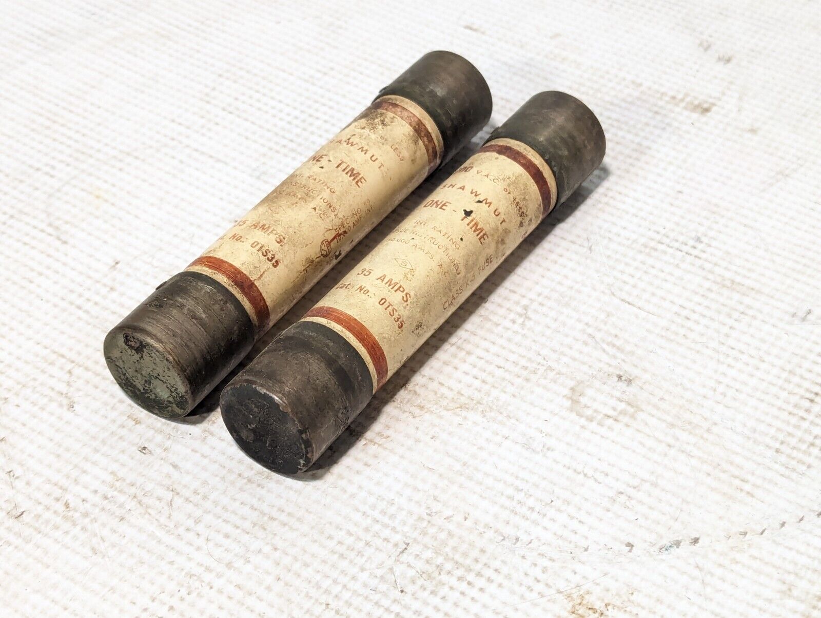 Lot of 2 Shawmut Tri-Onic One-Time Fuses OTS35 35 AMP 600 VAC - Free Shipping