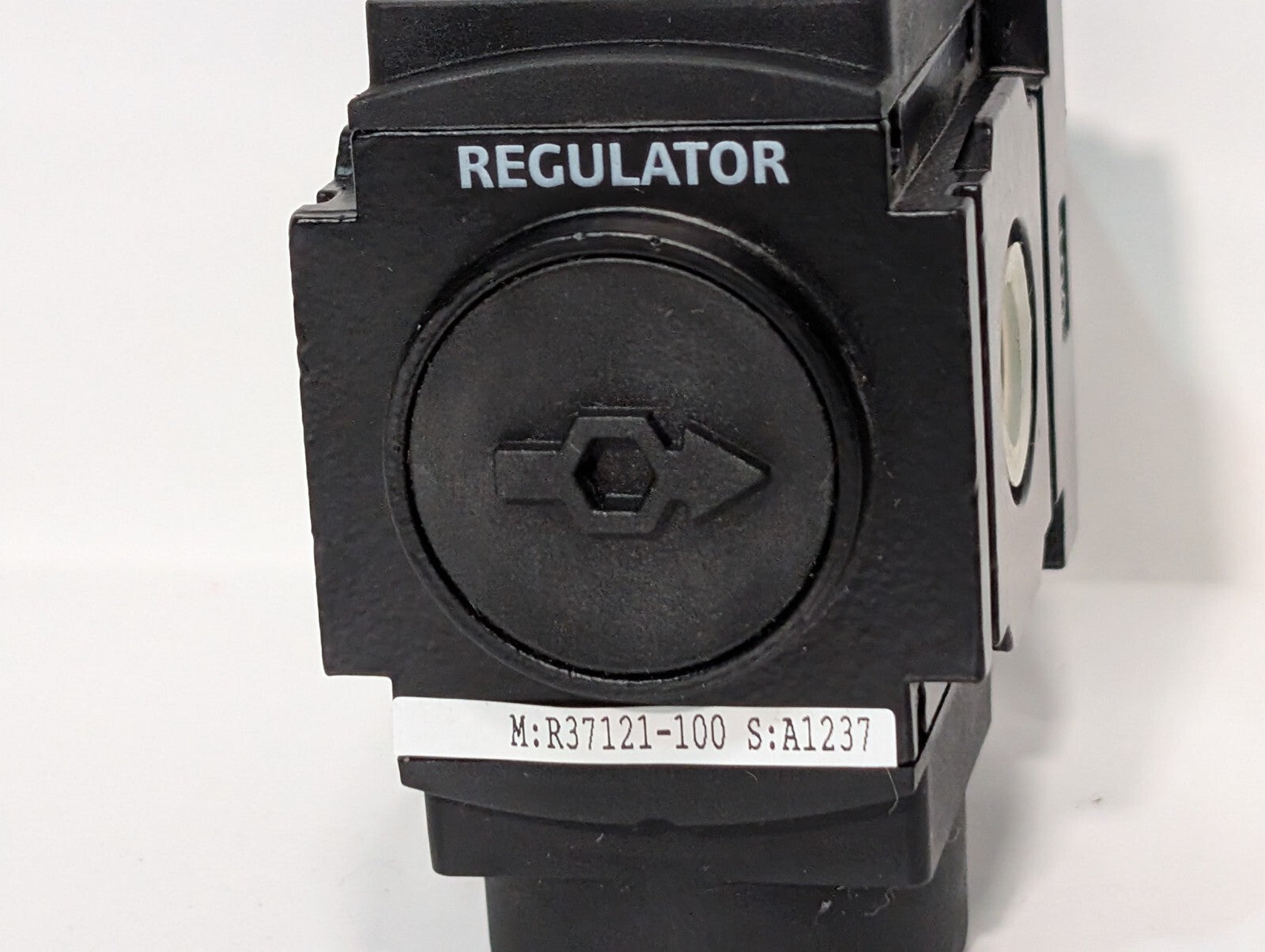 [2] Aro R37121-100 Air Regulator 1/4" NPT 1000 Series Ingersoll Rand