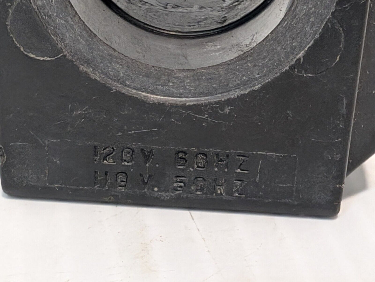 Vickers (Eaton Co) 691485 Solenoid Coil, 110-120VAC - Free Shipping & Returns